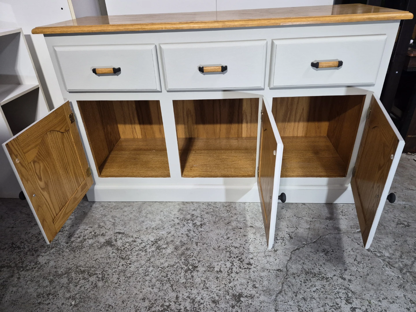 Sideboard with 3 Drawers and 3 Cabinets - photo 3