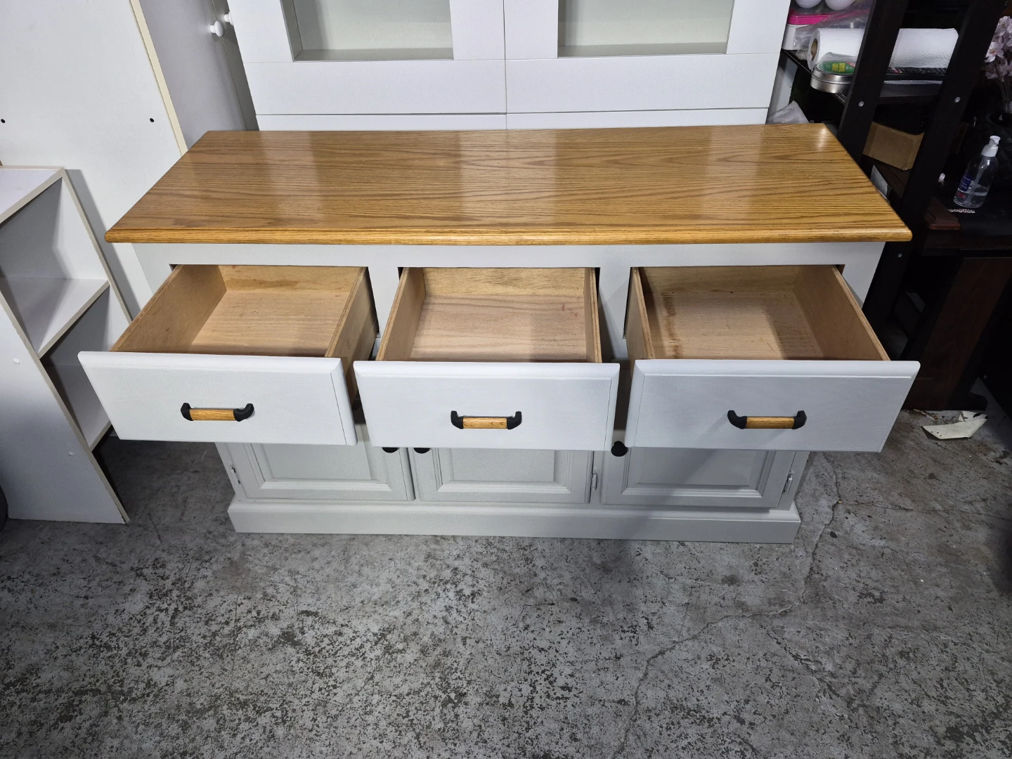 Sideboard with 3 Drawers and 3 Cabinets - photo 4