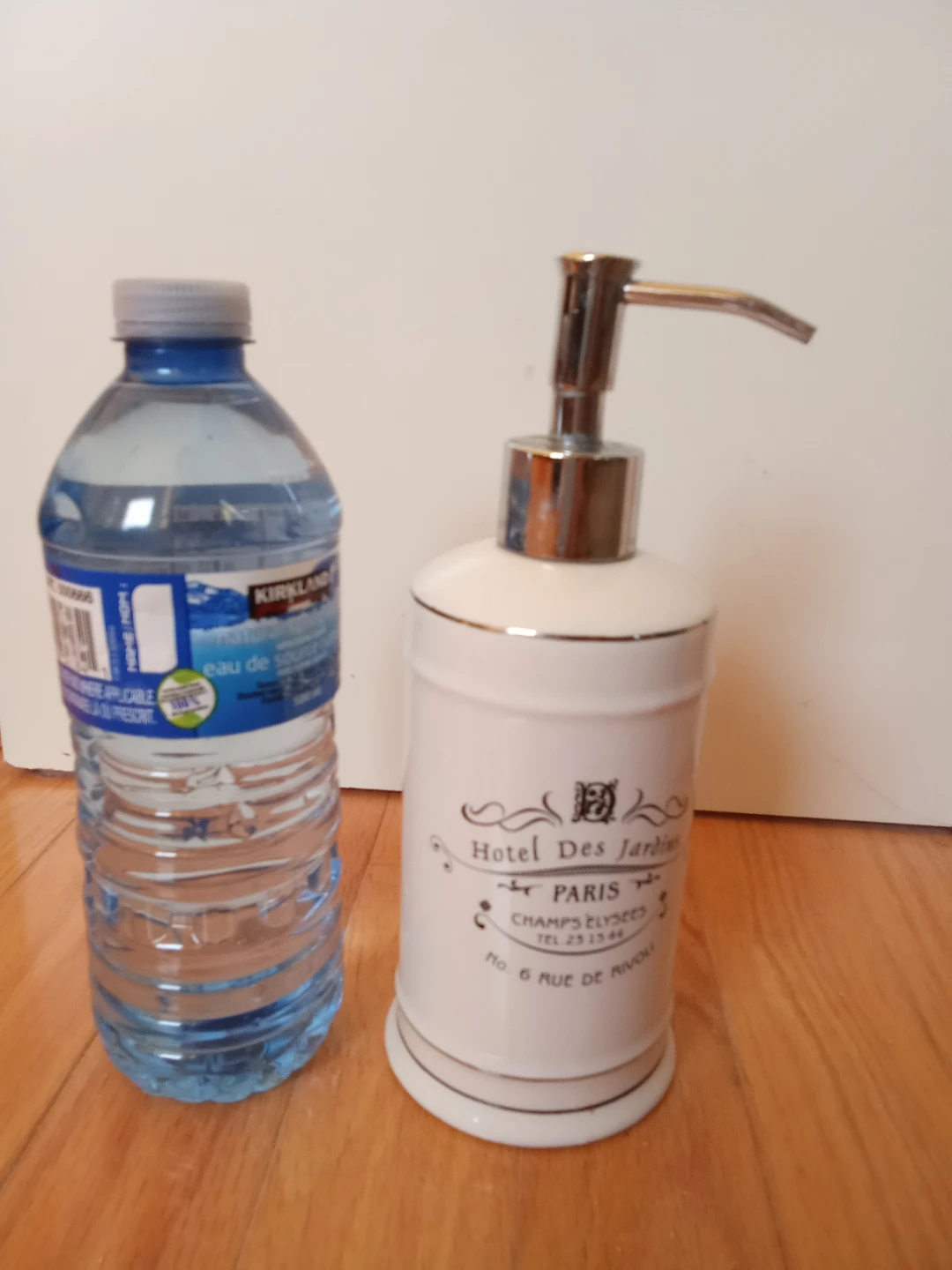 Hotel Des Jardins Soap Dispenser - photo 2
