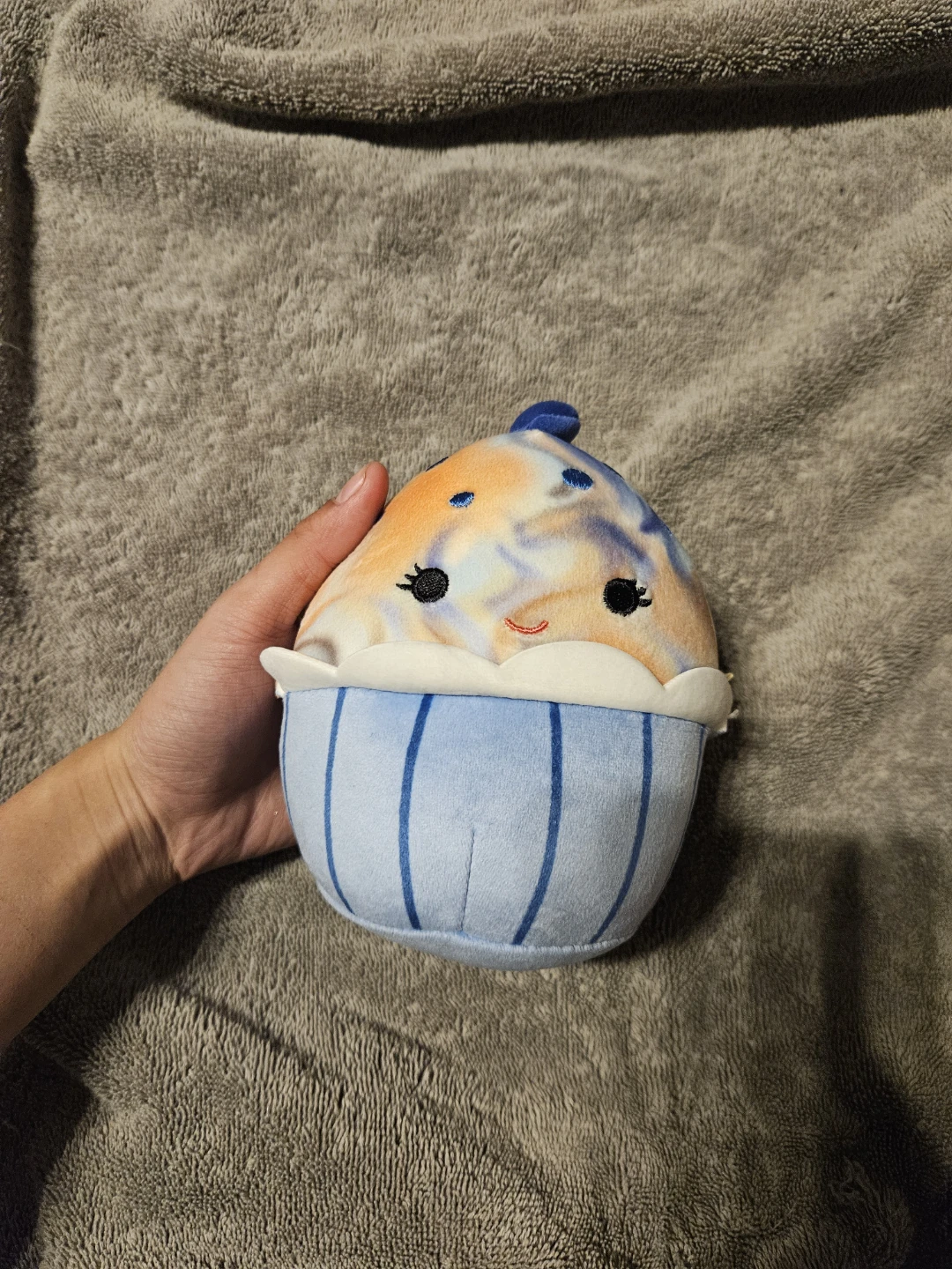 Squishmallow Maudi the blueberry muffin
