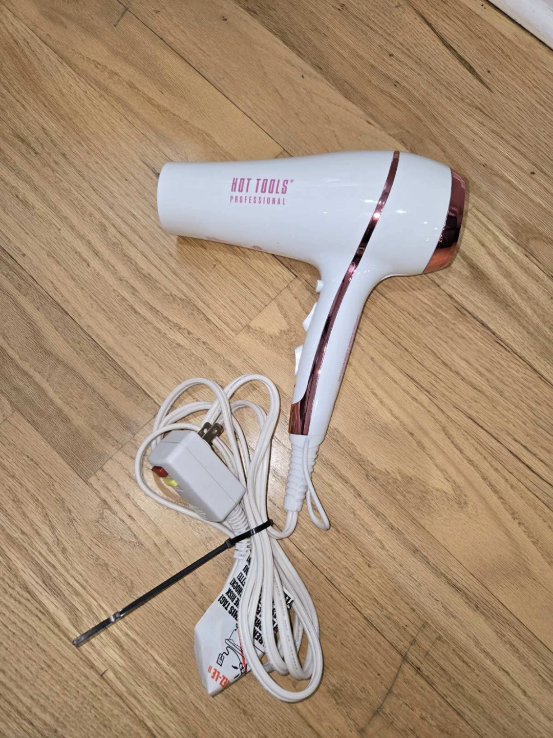 HOT TOOLS Professional Hair Dryer - photo 2