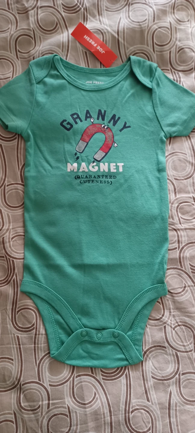 Joe Fresh Baby "Granny Magnet" Bodysuit - 18 Months - photo 3