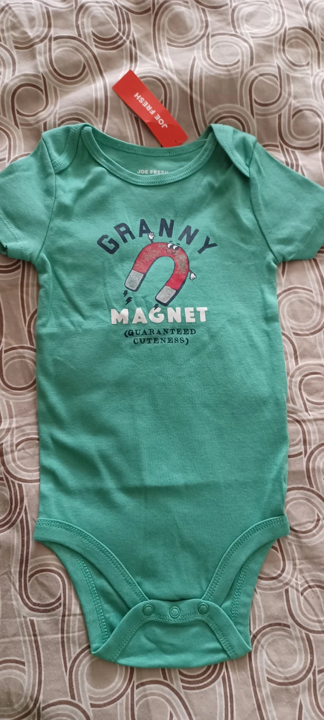 Joe Fresh Baby "Granny Magnet" Bodysuit - 18 Months - photo 4