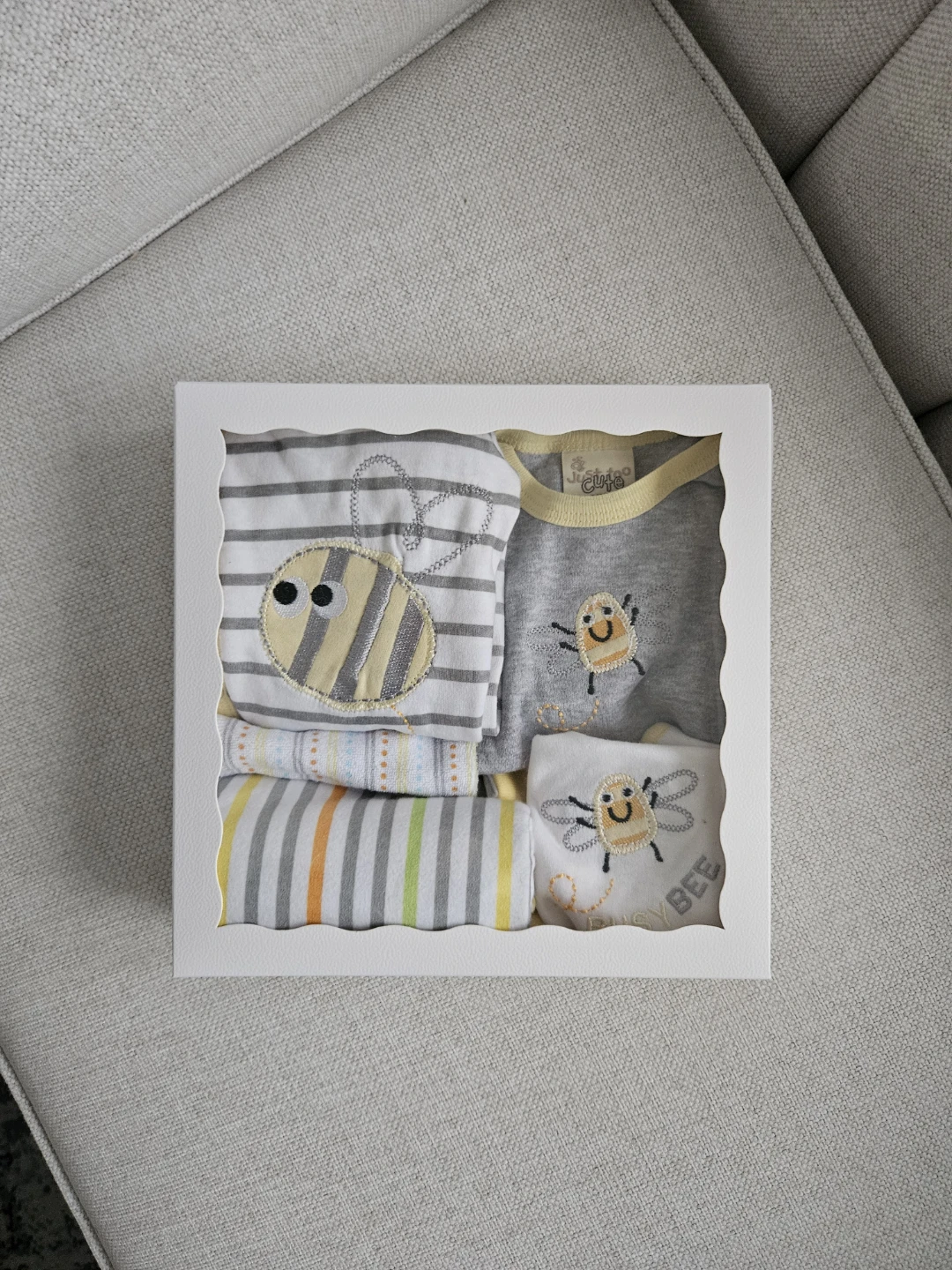 Baby Bee Clothing Gift Set - photo 2
