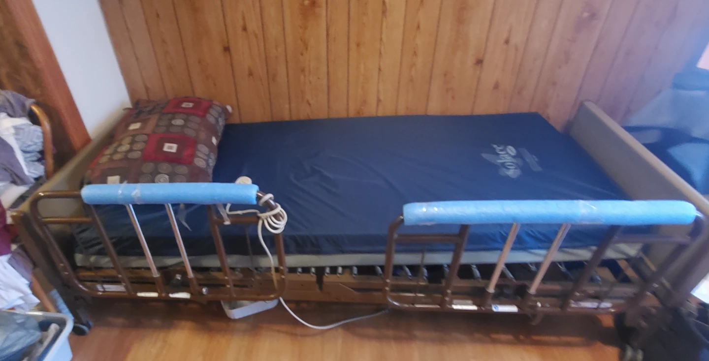 Invacare Solace Hospital Bed with Mattress - photo 5