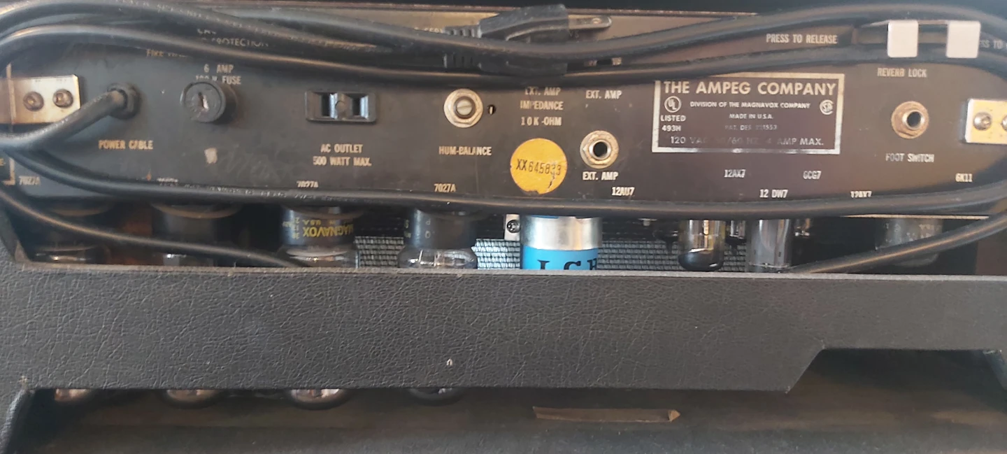 Ampeg V4 Guitar Head with 4x12 Cab - photo 2