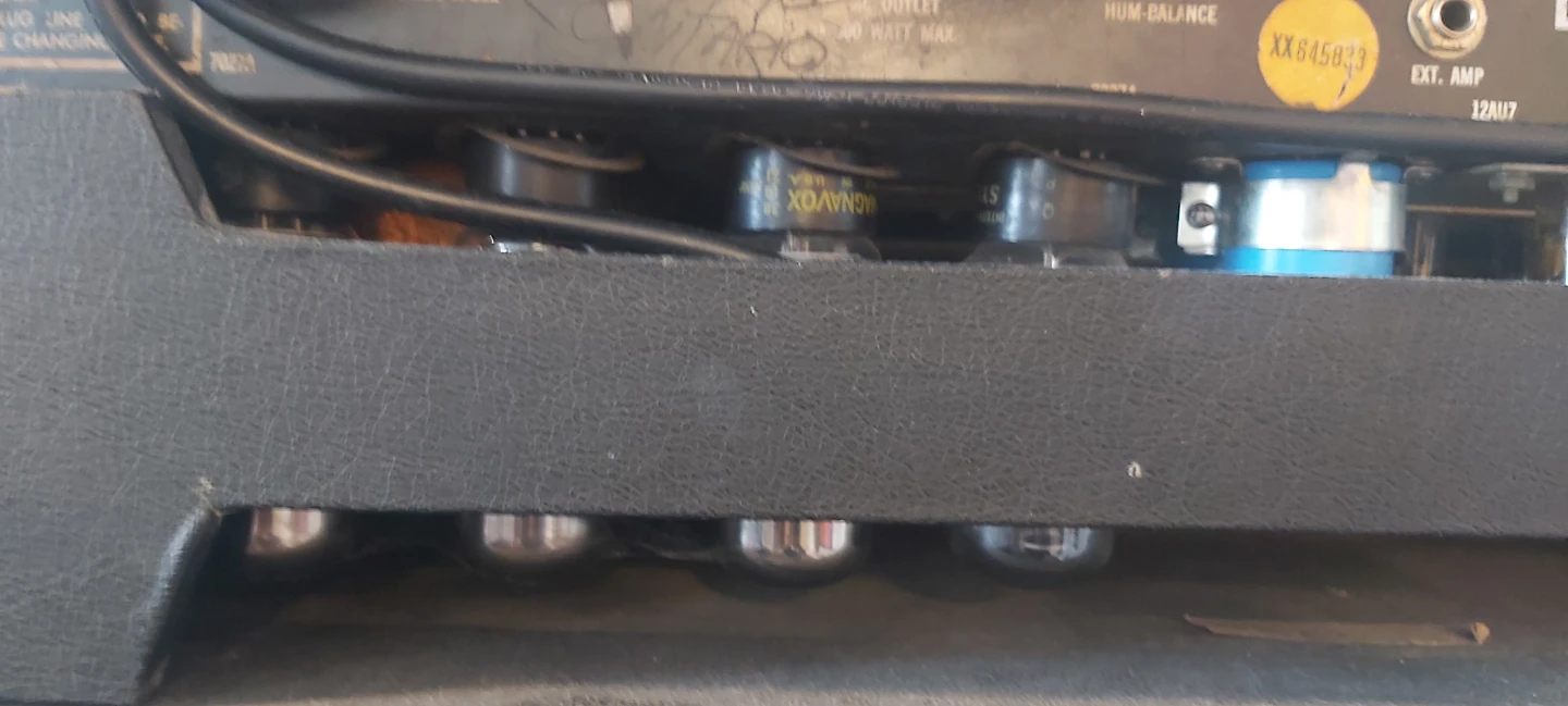Ampeg V4 Guitar Head with 4x12 Cab - photo 3
