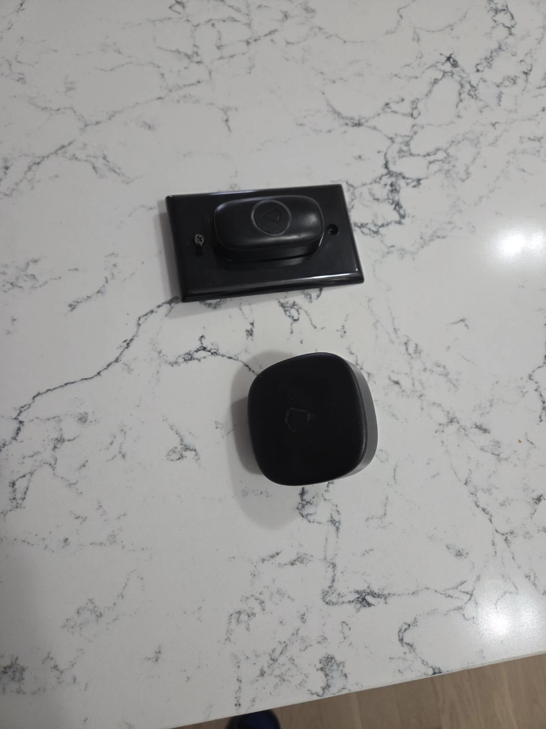 Electronic Doorbell. Almost new