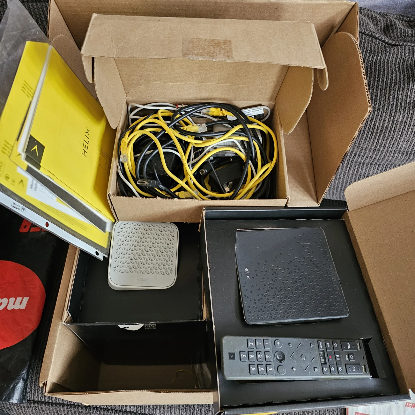Helix Internet Modem and Wi-Fi Extender Kit - photo 2
