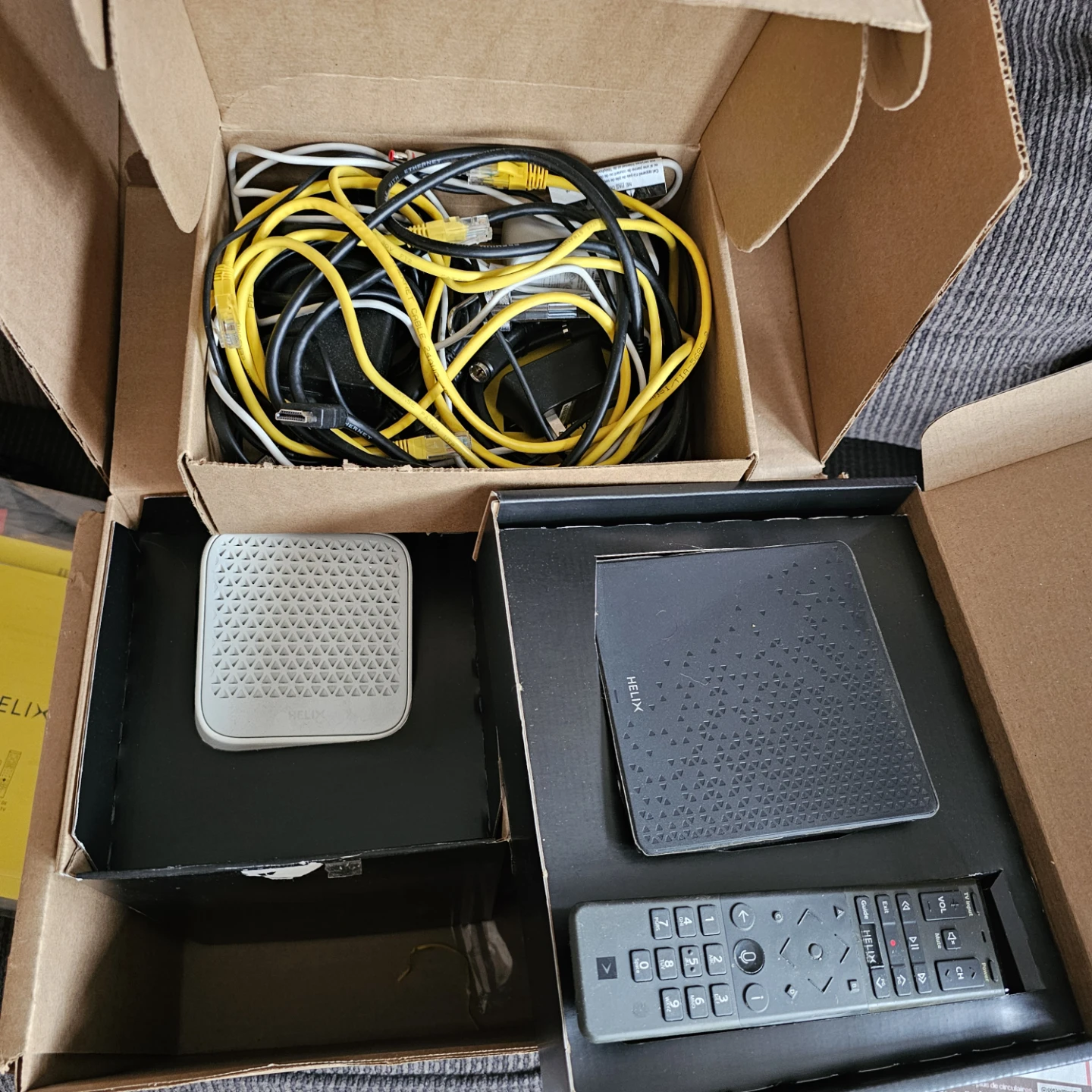 Helix Internet Modem and Wi-Fi Extender Kit - photo 3