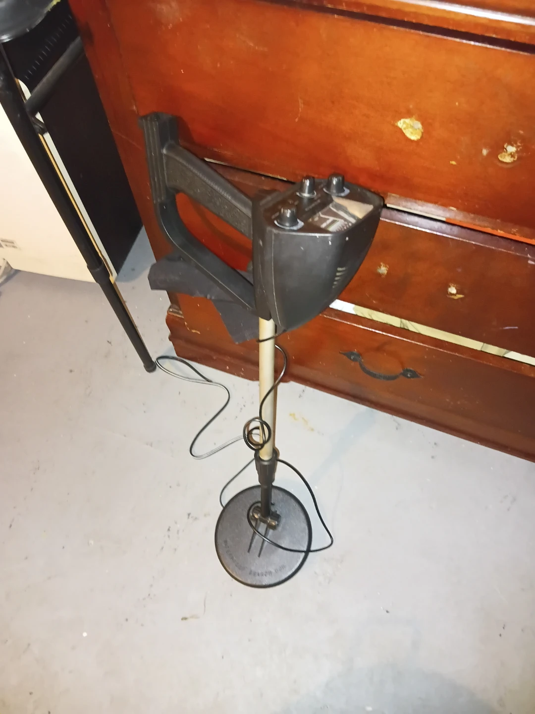 Bounty Hunter Metal Detector