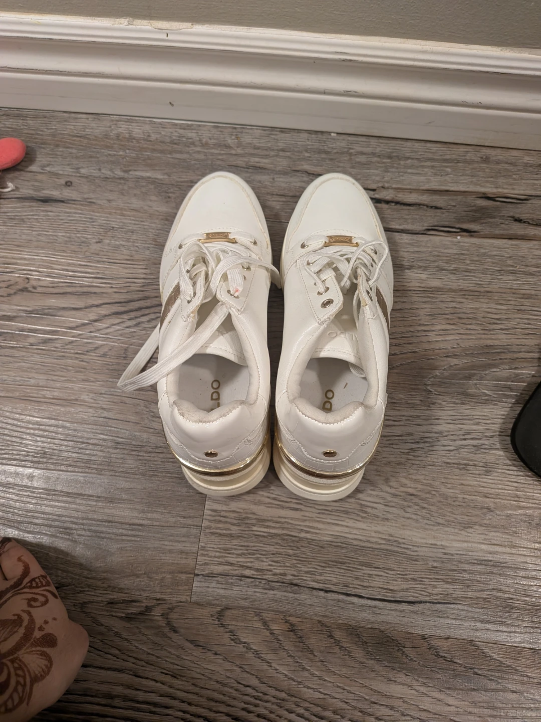 White ALDO Sneakers with Gold Accents - Size 9 - photo 2