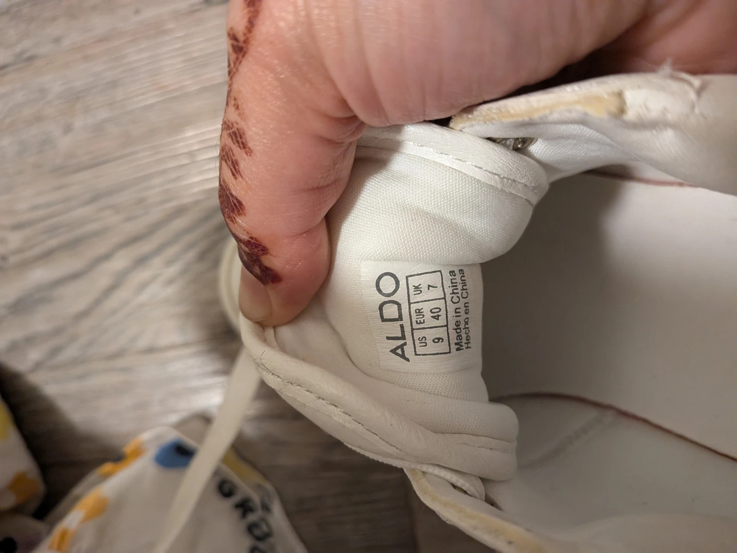 White ALDO Sneakers with Gold Accents - Size 9 - photo 5