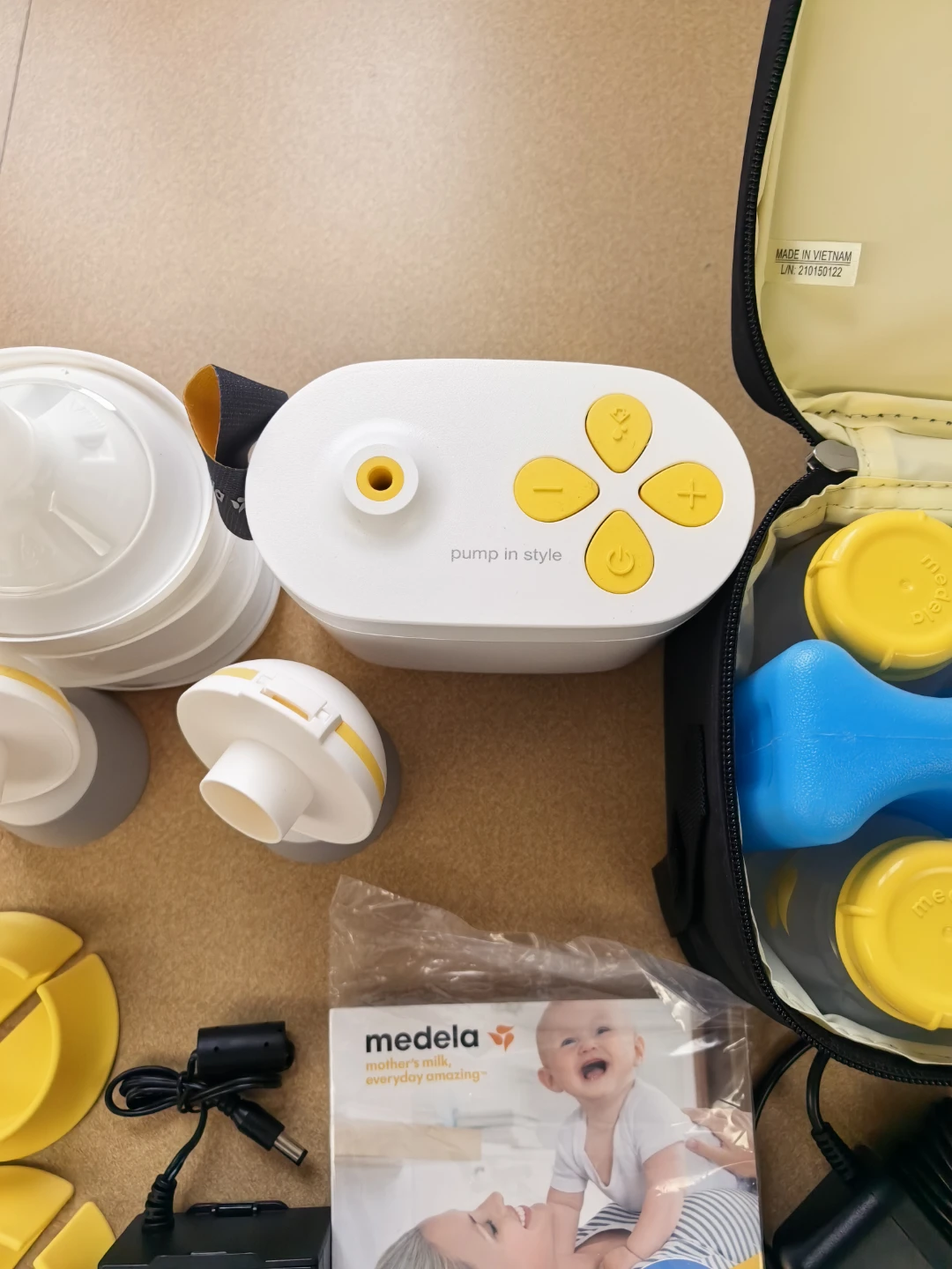 Medela Pump in Style Advanced Breast Pump - photo 2