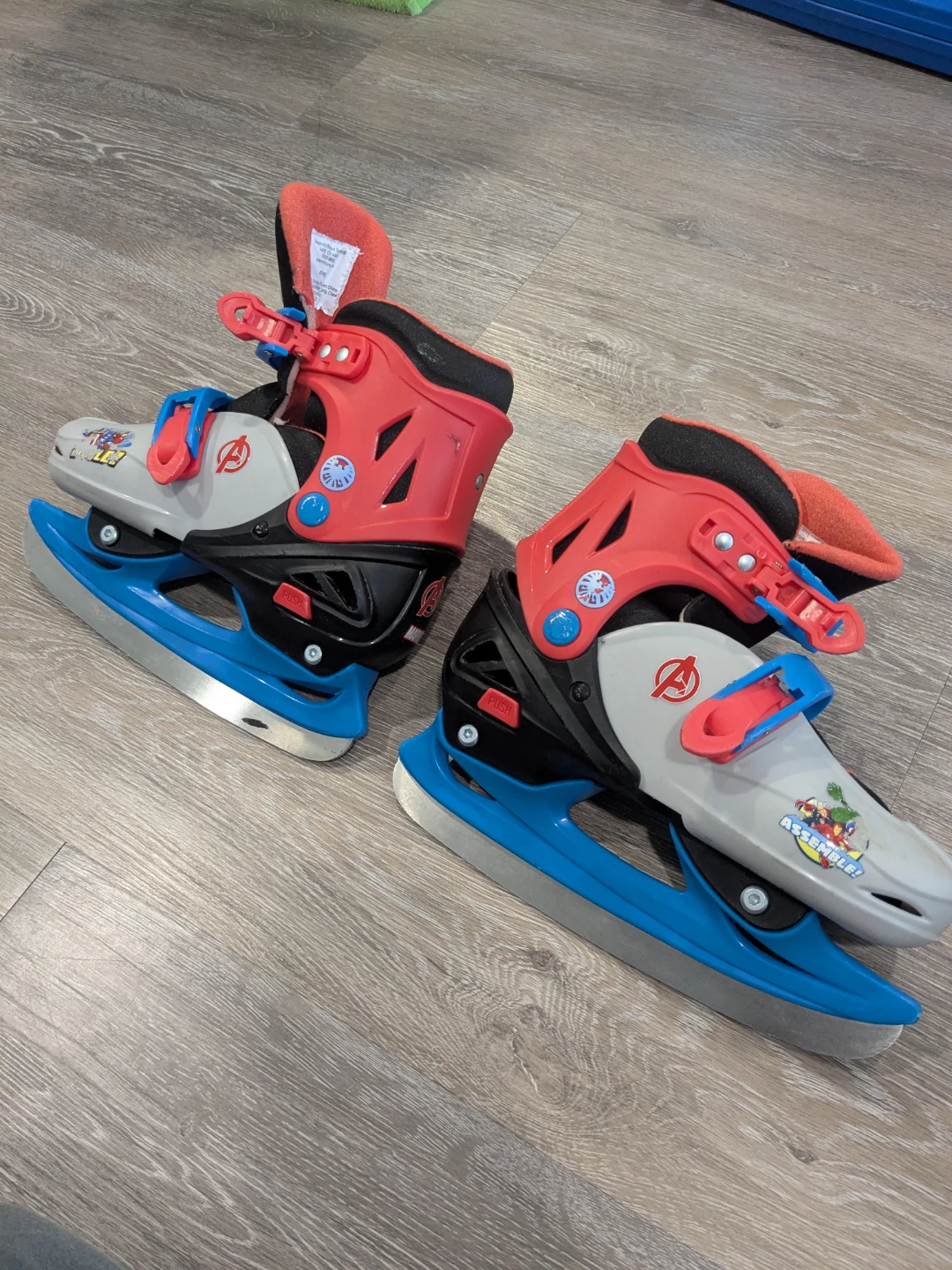 Avengers Adjustable boy Ice Skates - photo 4