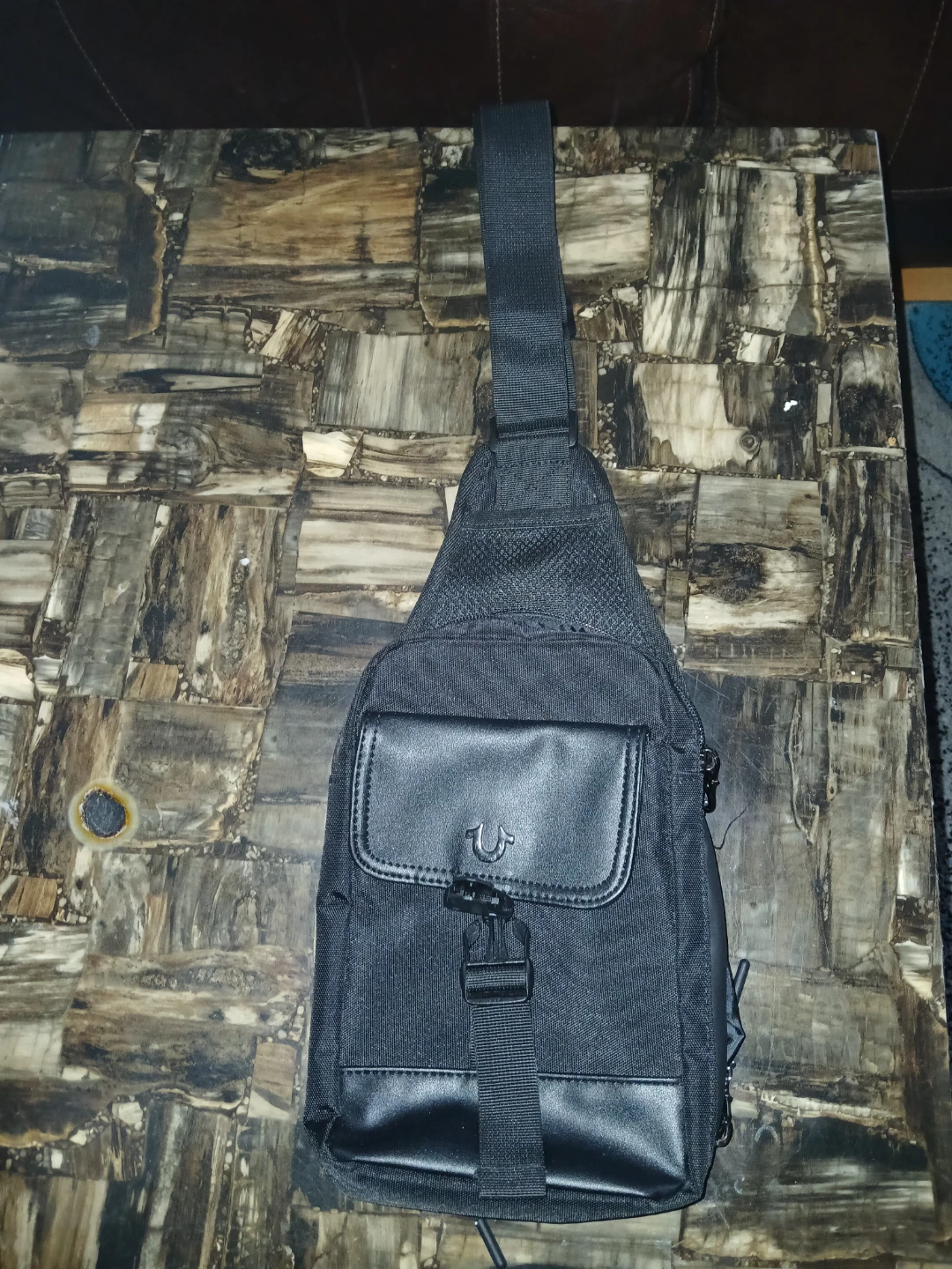 True Religion Sling Bag / Crossbody - Excellent Condition - photo 2