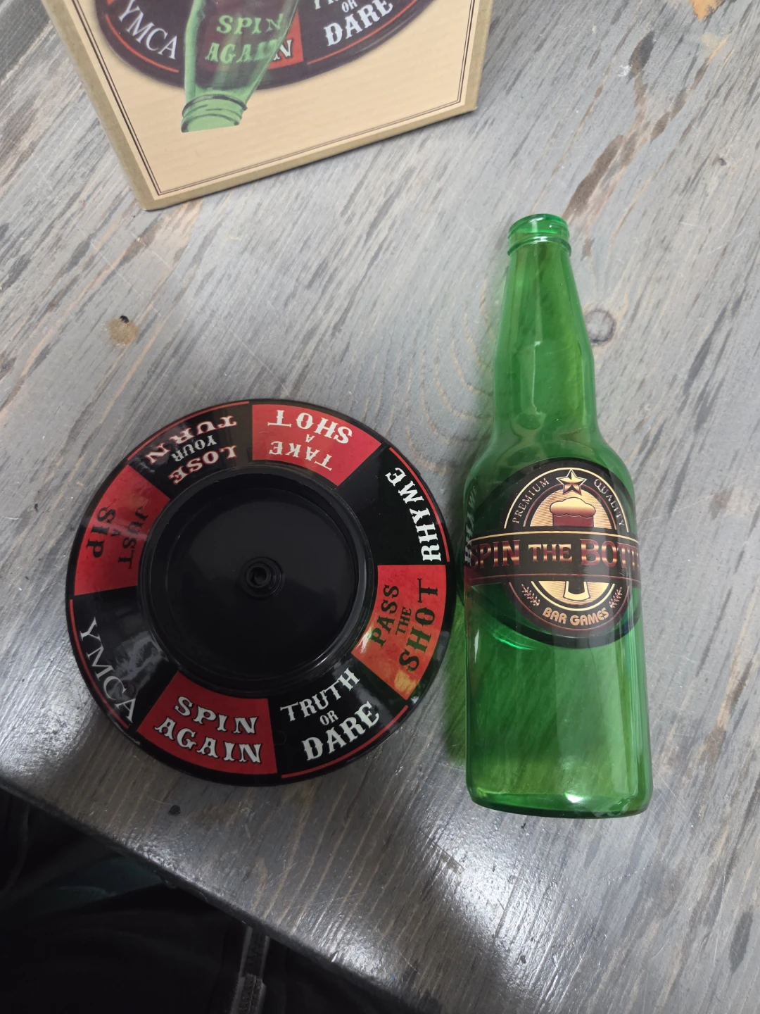 Spin The Bottle Bar Game - photo 2