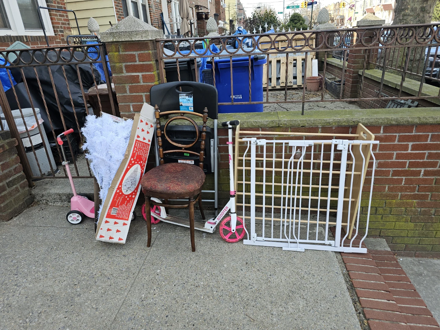 Curb Alert for Locals