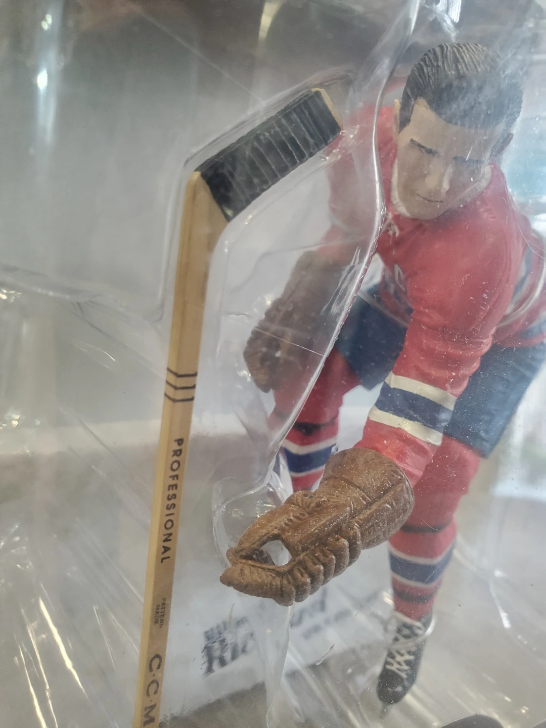 NHL Legends 7 Maurice "Rocket" Richard Action Figure - photo 2