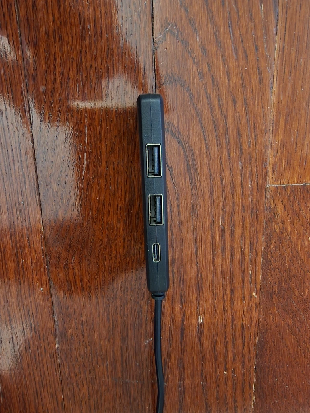 USB Hub with USB-C - photo 2