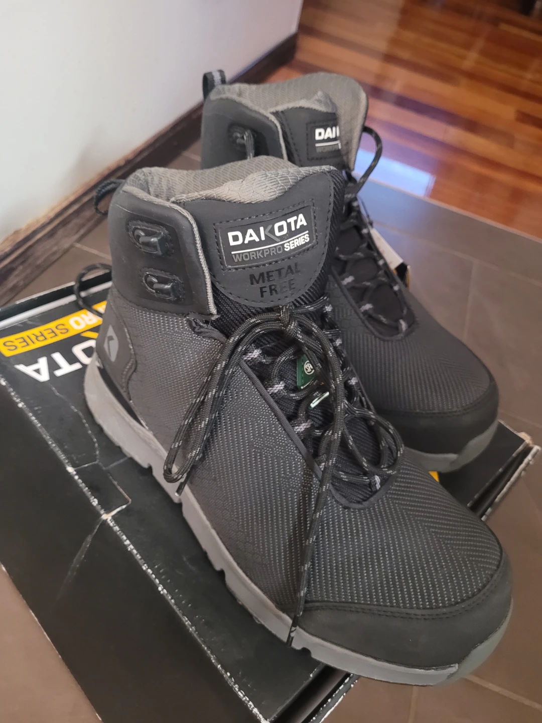 Dakota Men's Size 9.5 Work Boots - Black/Grey