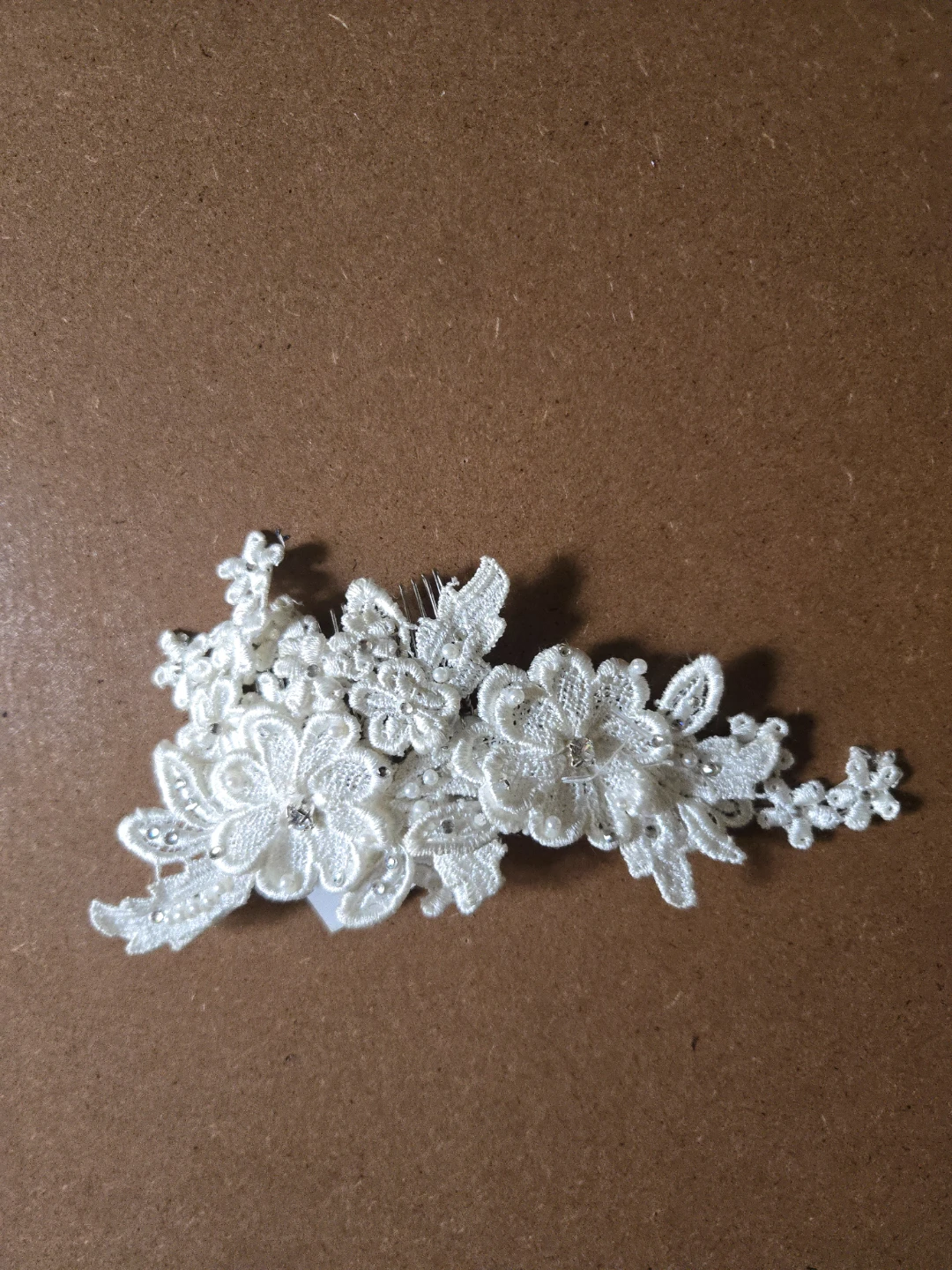 Ivory Lace Floral Hair Comb with Rhinestones - photo 2