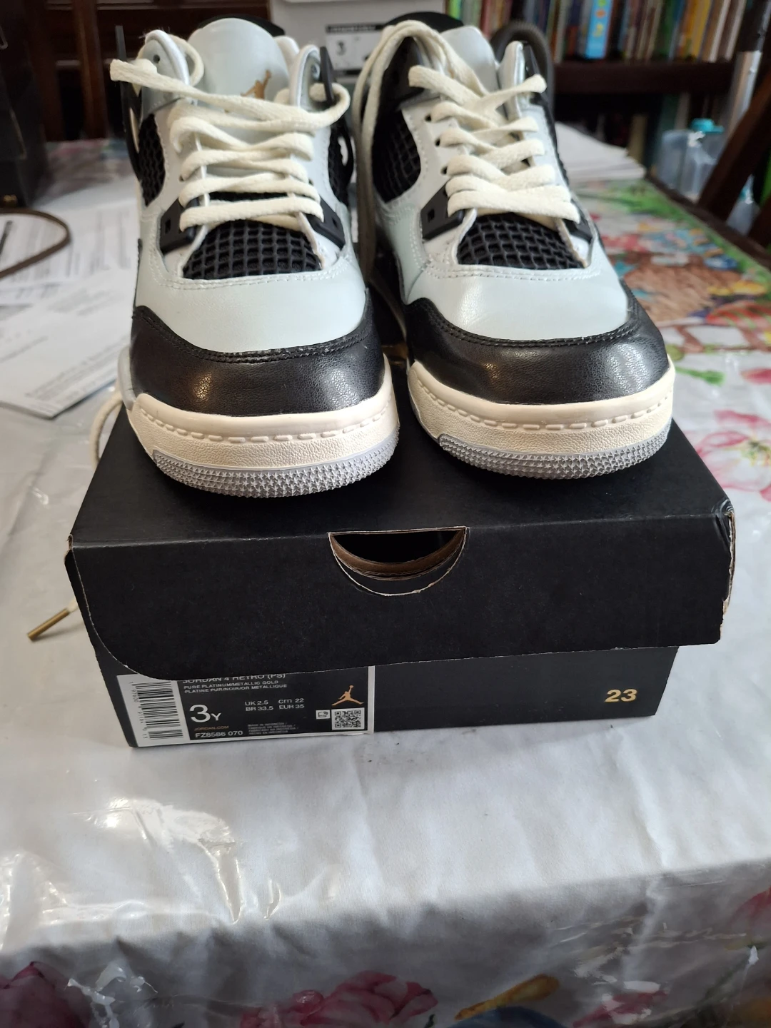 Jordan 4 Retro PS "Light Smoke Grey" Size 3Y