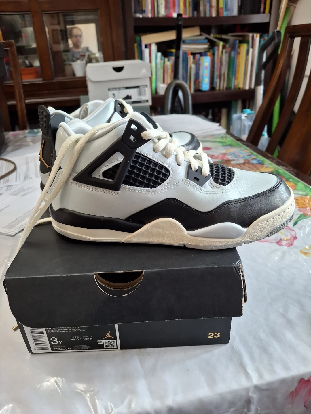 Jordan 4 Retro PS "Light Smoke Grey" Size 3Y - photo 2