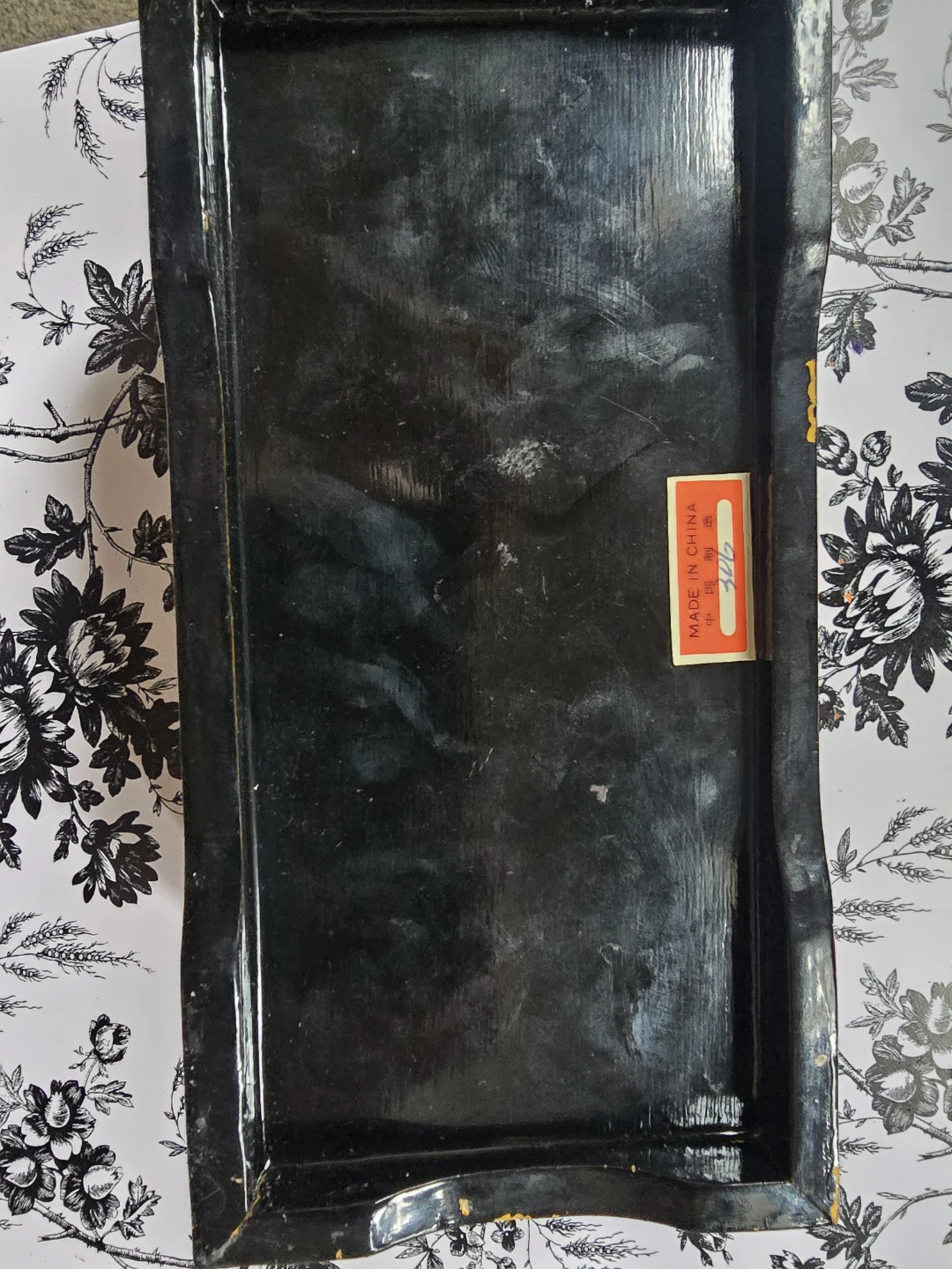 Vintage Lacquer Jewelry Box with Brass Clasp - photo 4