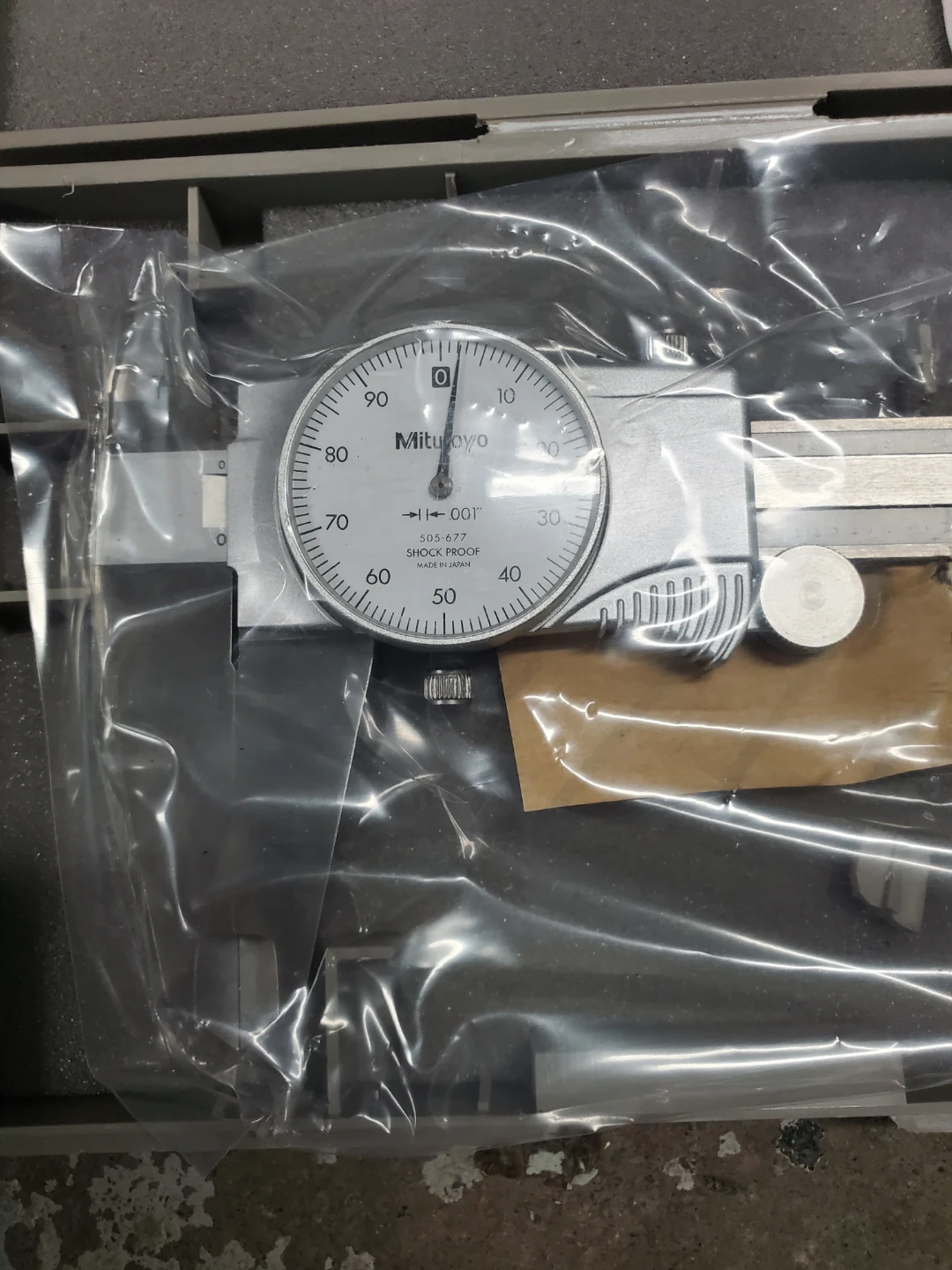 Mitutoyo 505 series 12'' dial caliper - photo 2