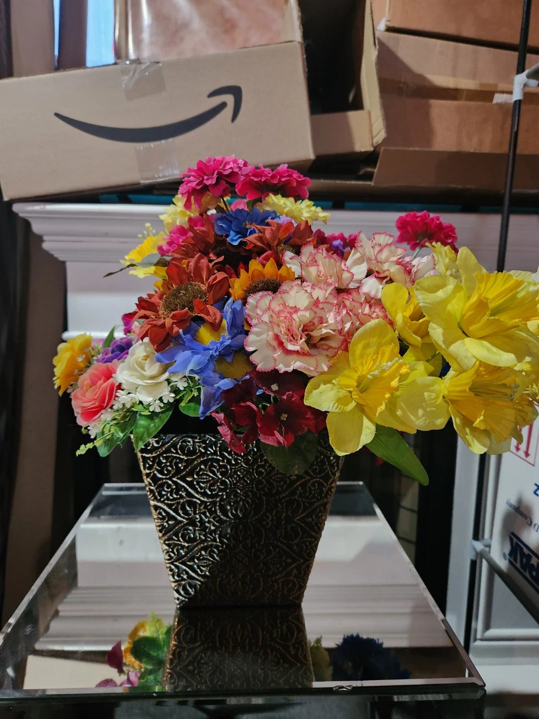 Artificial Floral Arrangement in Decorative Vase - photo 4