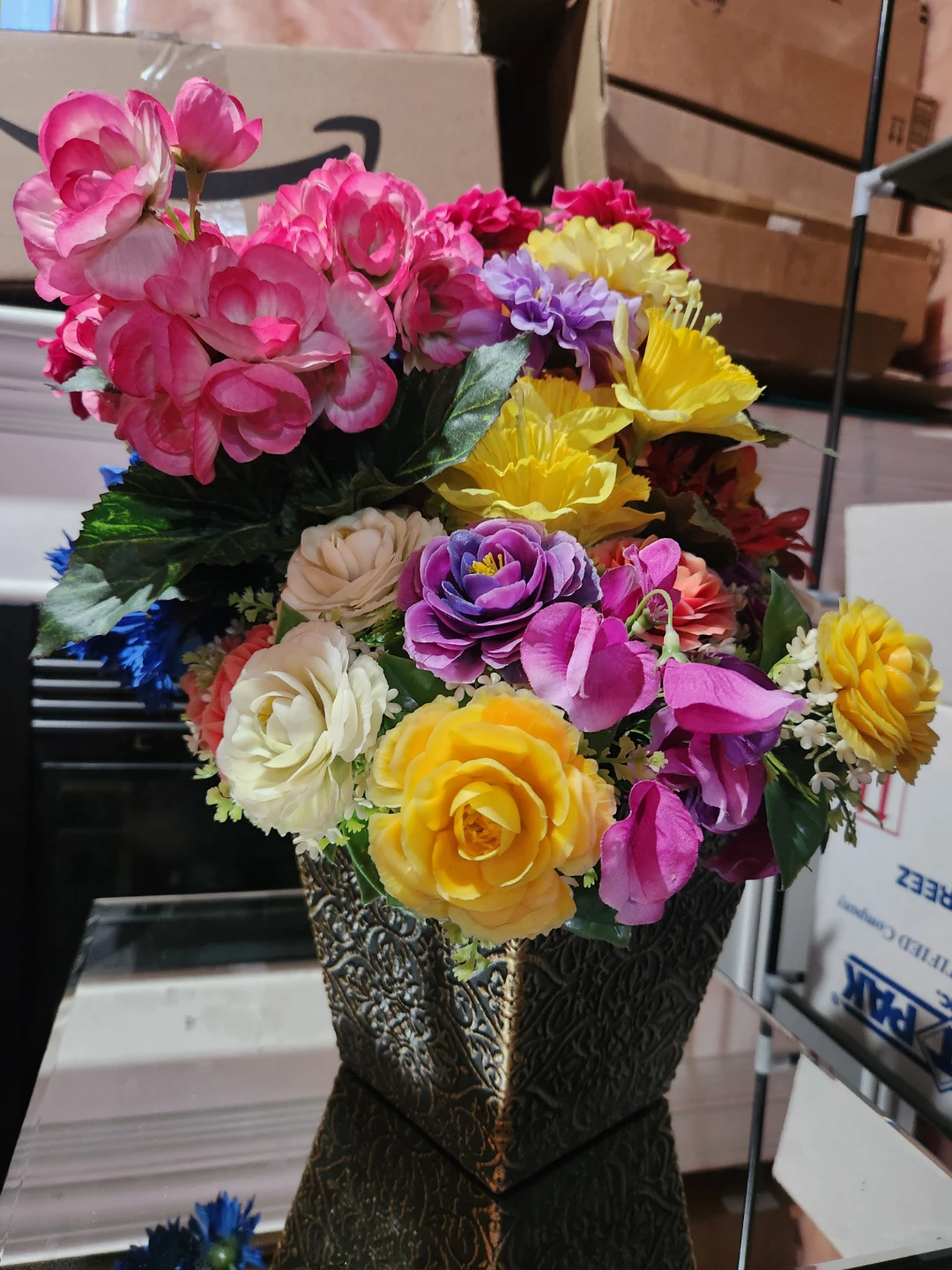 Artificial Floral Arrangement in Decorative Vase - photo 5