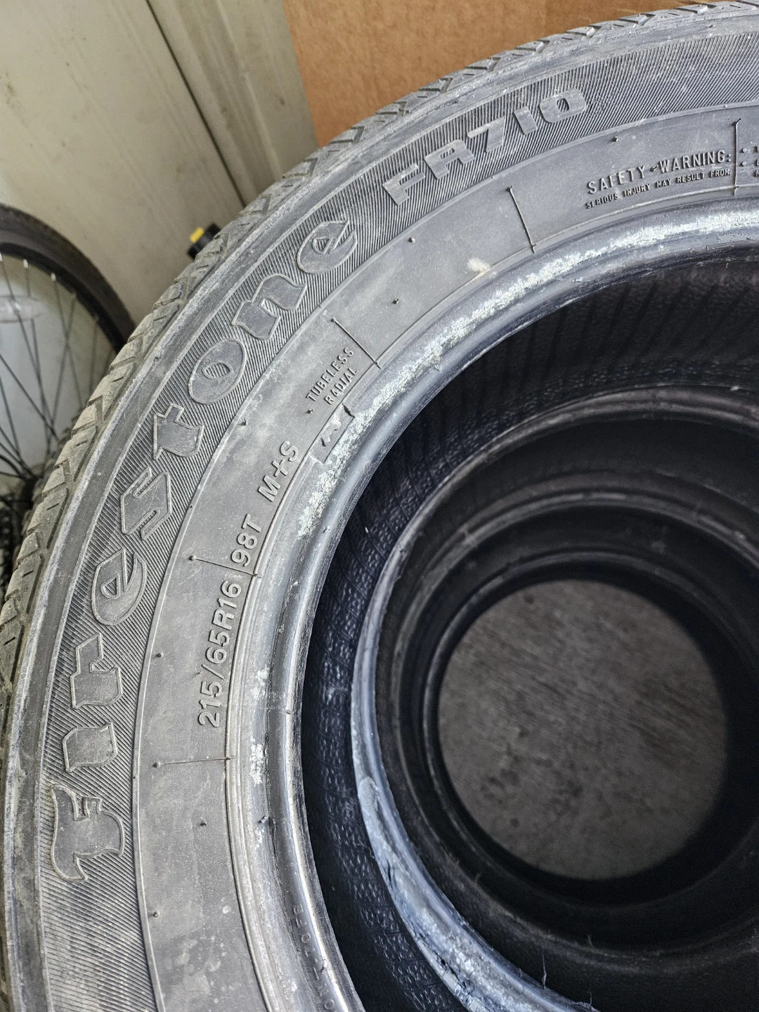 Firestone 215/65R16 All Season 80%+ thread - photo 3