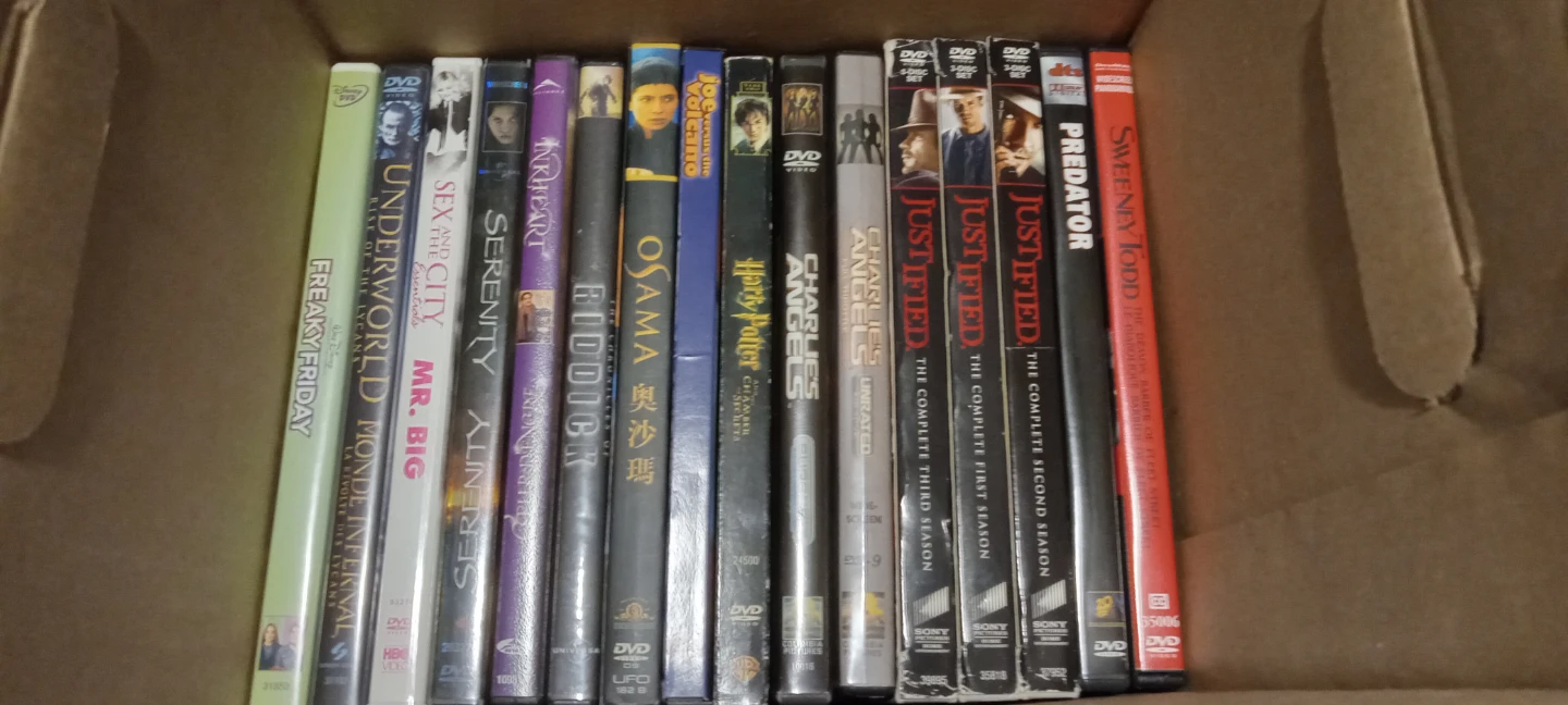 15 DVDs movies for 8.00. - photo 2