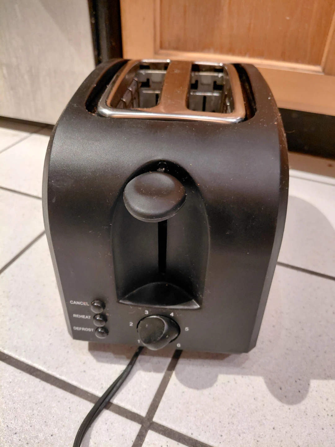 2 Slice Toaster - photo 2
