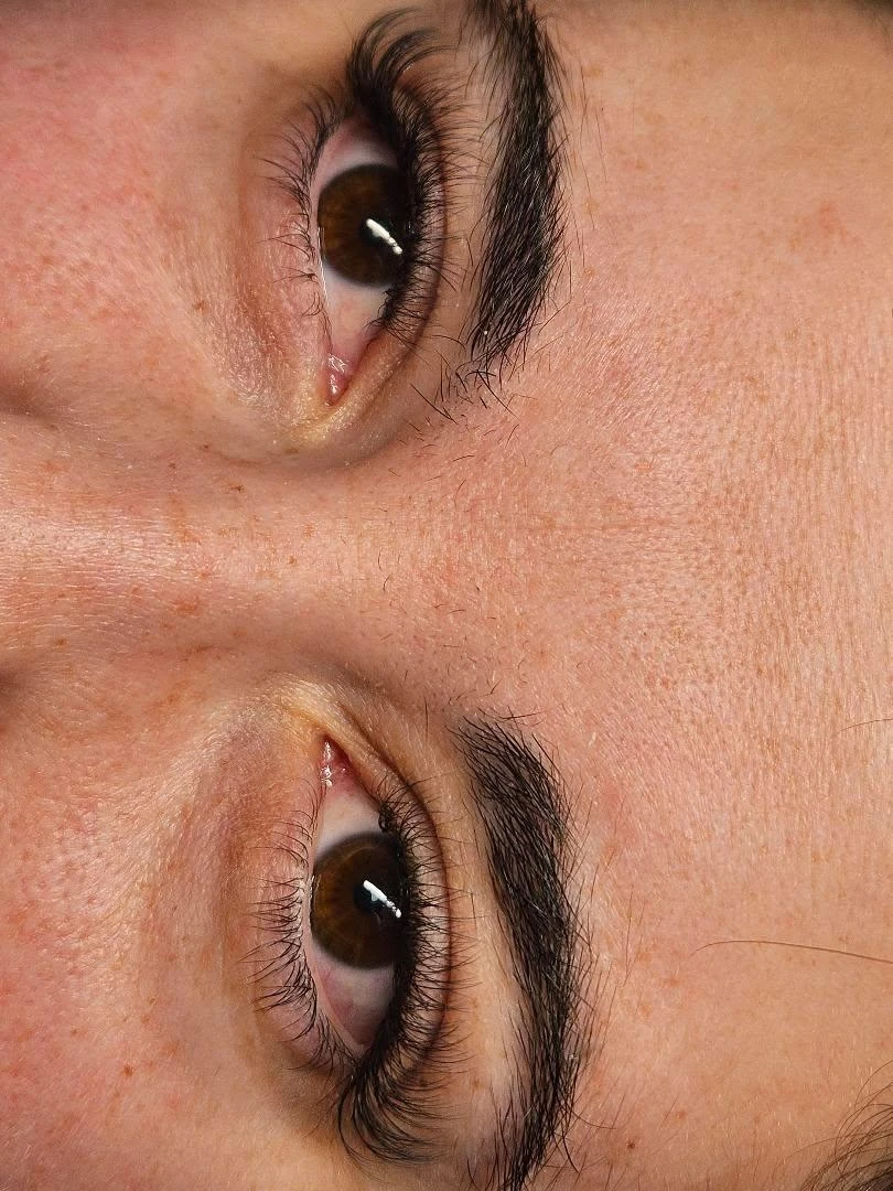 Light Precision Eyelash Extension Set — 1.5 Hours