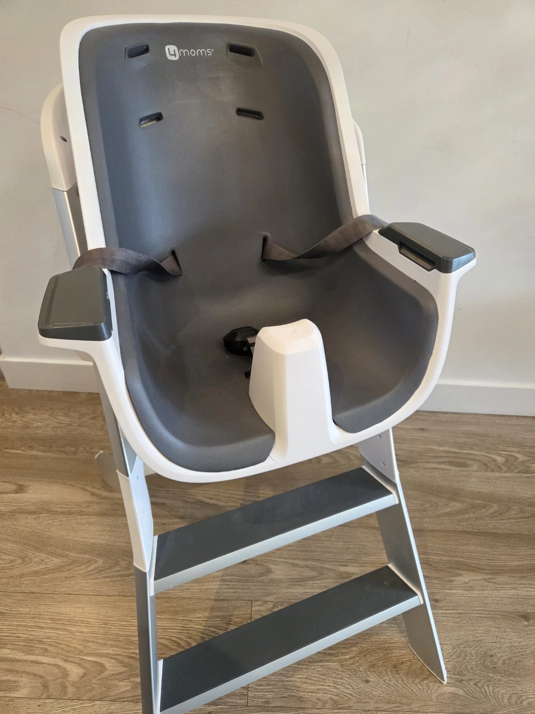 4moms Connect High Chair with Magnetic Tray Table - photo 5