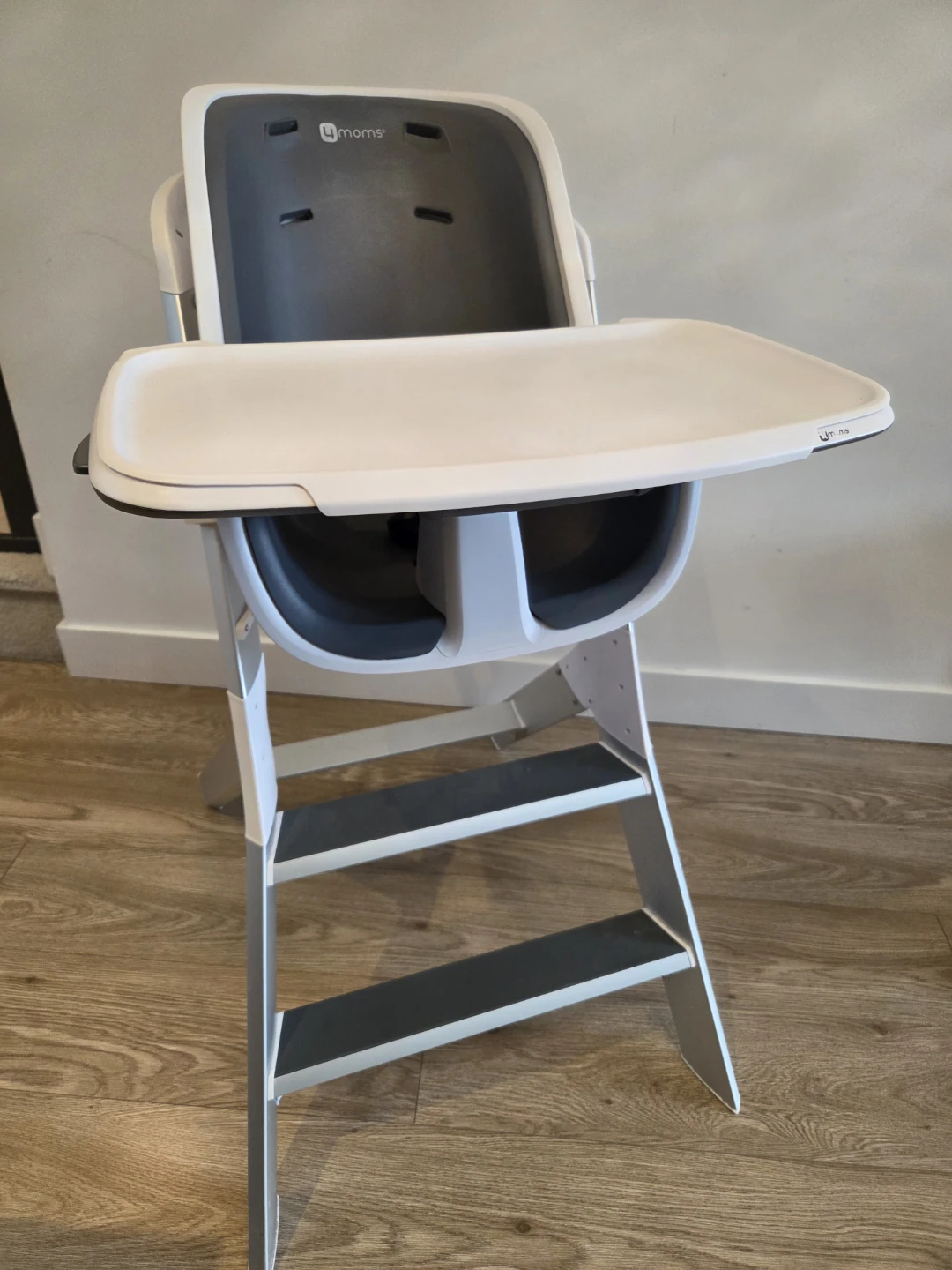 4moms Connect High Chair with Magnetic Tray Table - photo 3