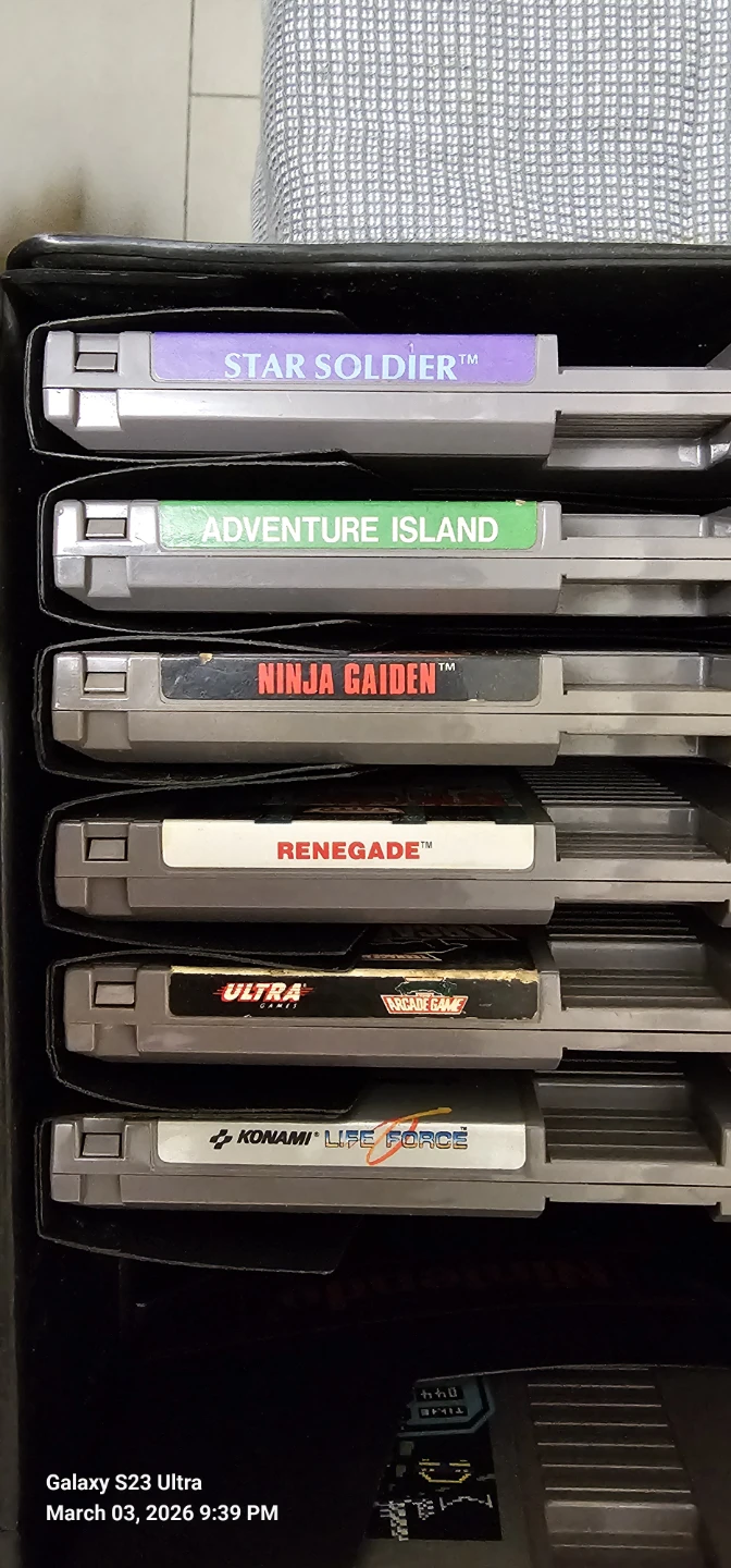 Vintage Nintendo NES Game Lot + Original Nintendo Carry Case
