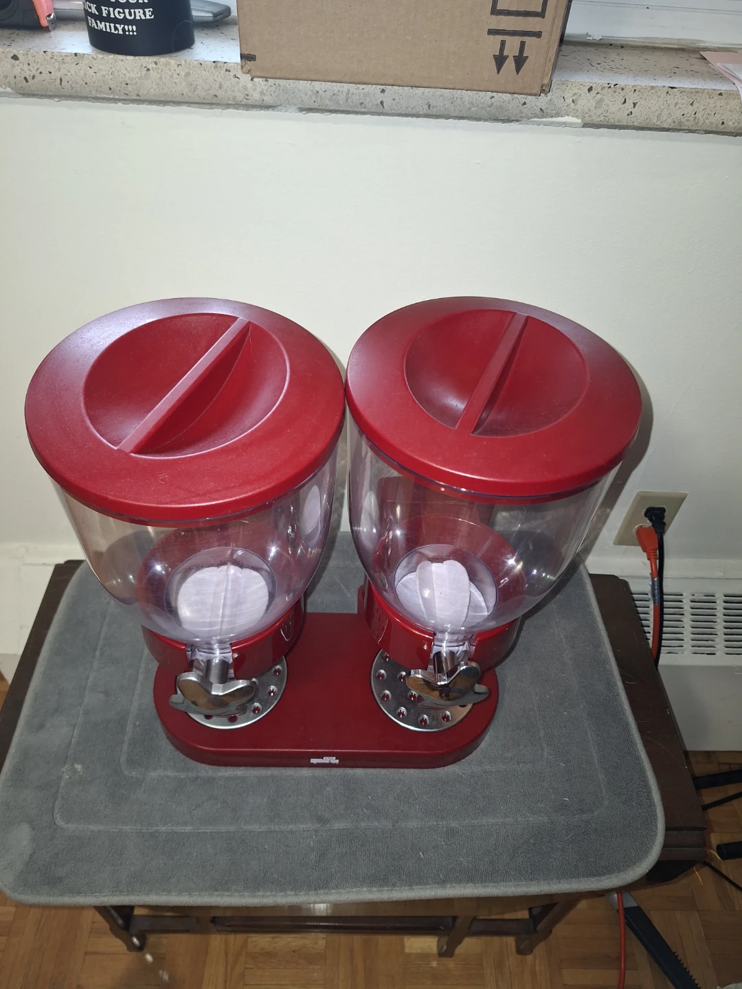 Cereal/Dry/Pet Foods Dispenser Never used - photo 2