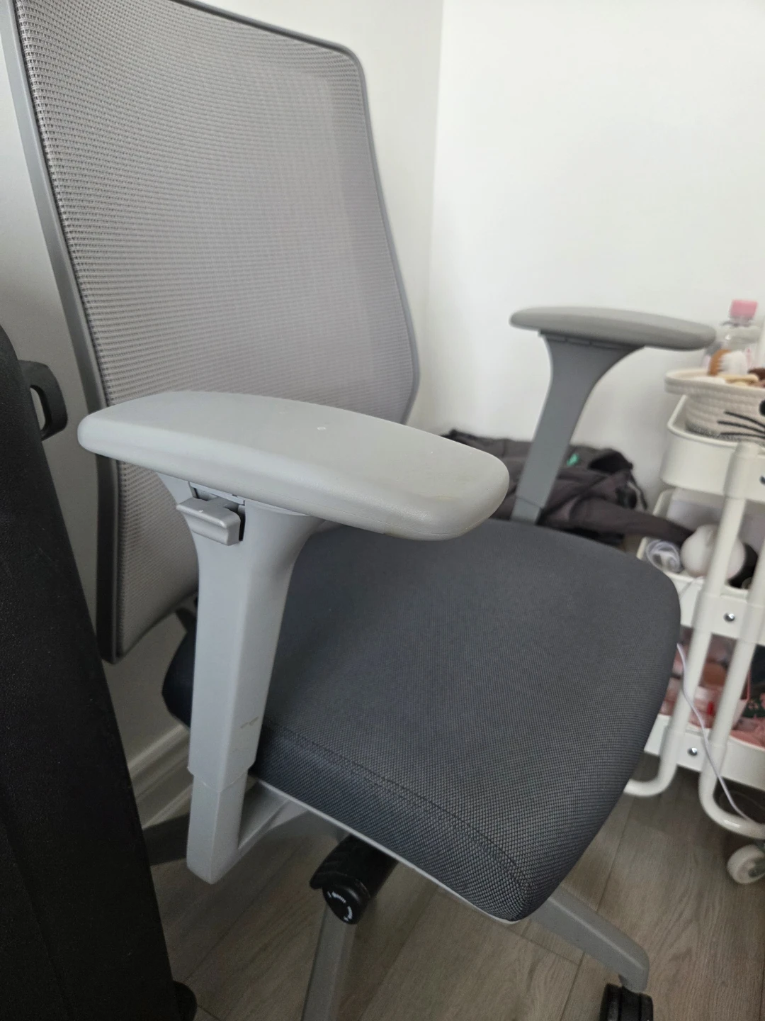 Grey Office Chair with Mesh Back - photo 2