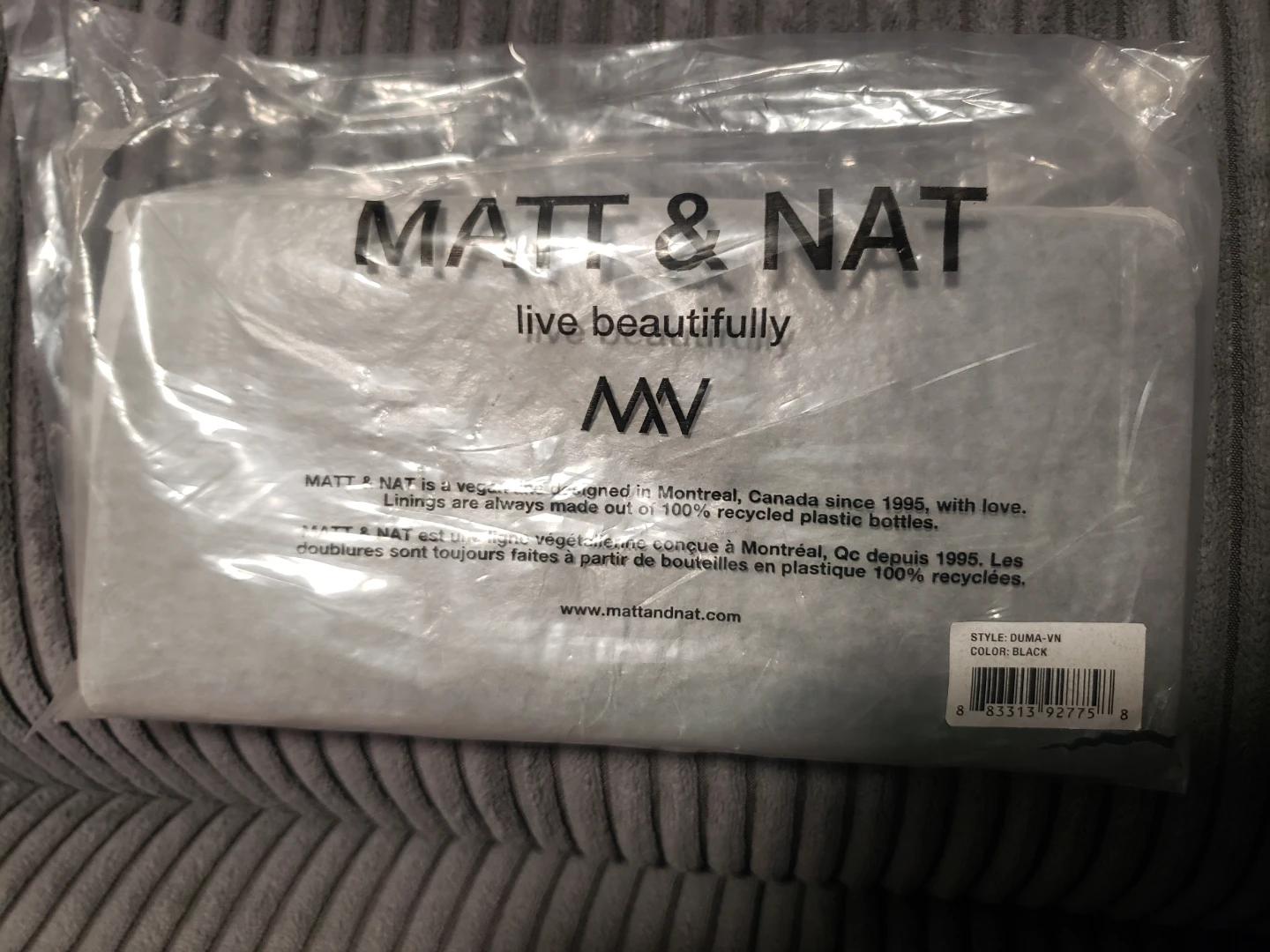 Brand New Matt & Nat DUMA Vegan Wristlet Wallet - Black - photo 3