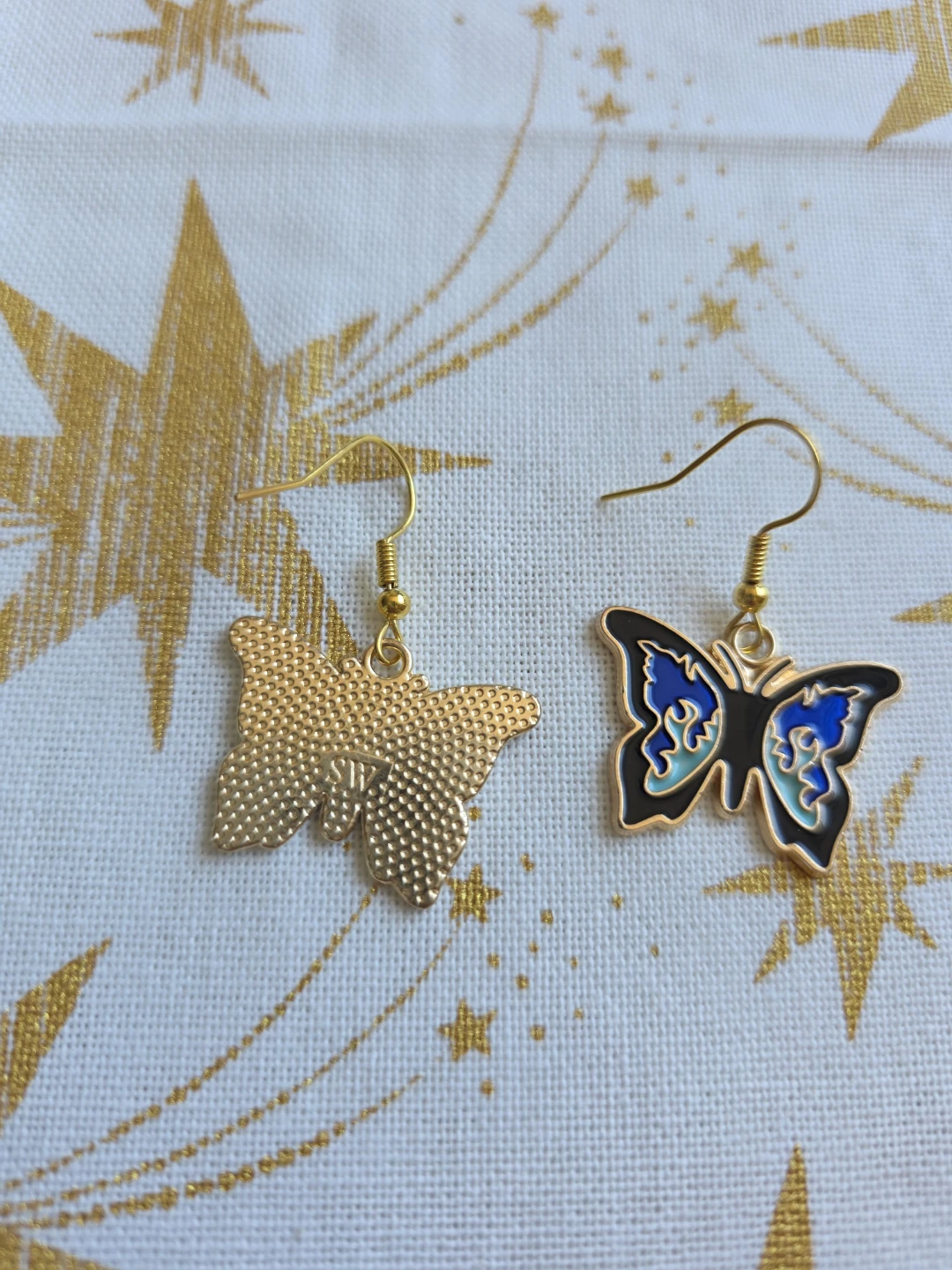 NEW Butterfly Charm Earrings - photo 3