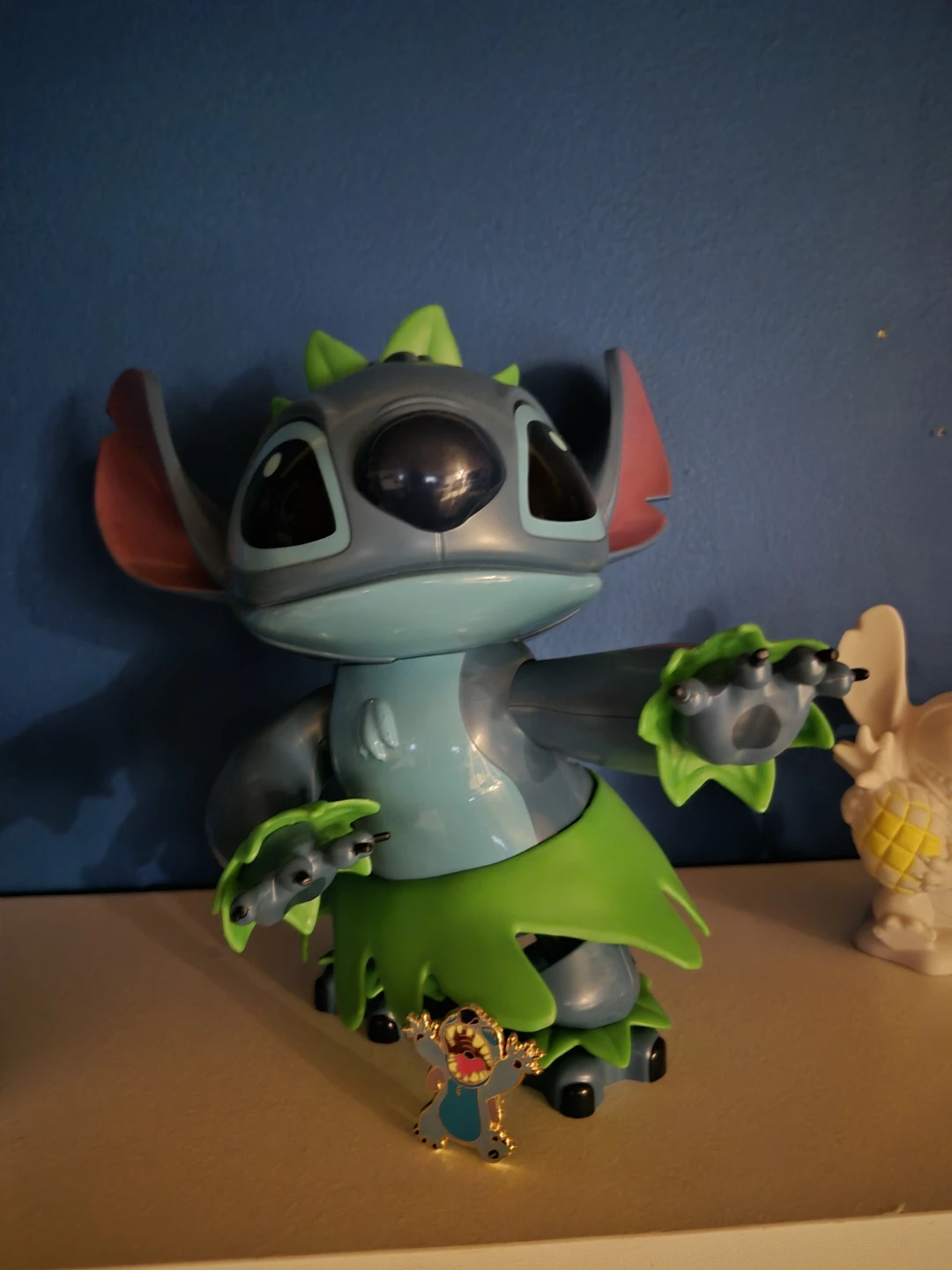 Disney Stitch "Hula" Figure with Enamel Pin