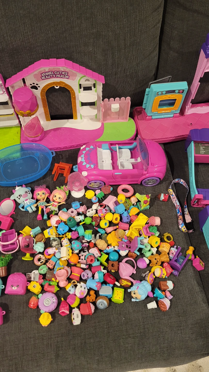 Shopkins Playsets and Accessories Bundle - photo 3