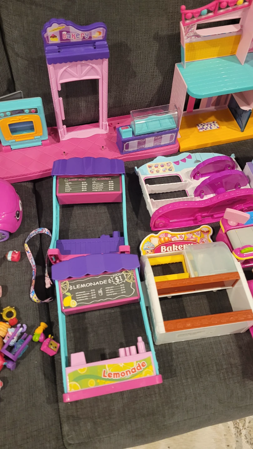 Shopkins Playsets and Accessories Bundle - photo 4