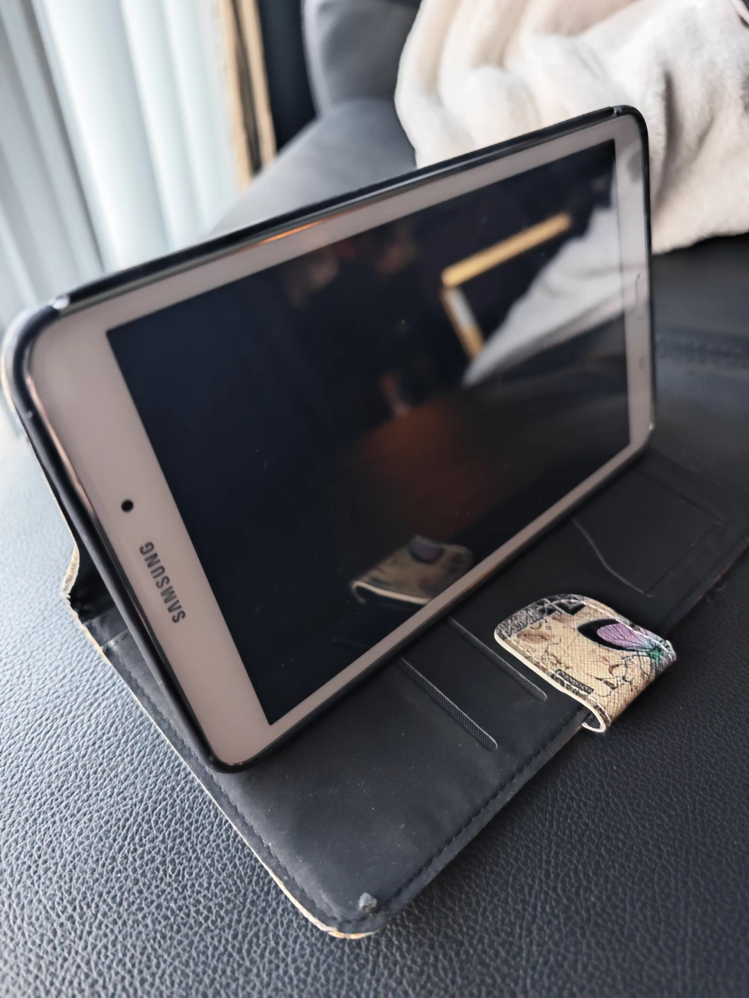 Samsung Galaxy Tab 4 tablet with case - photo 4
