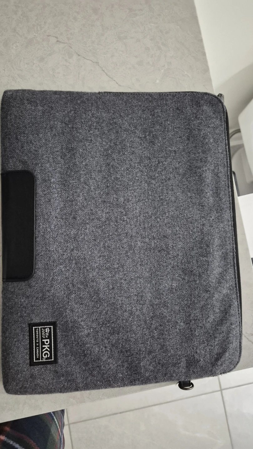 Laptop sleeve - 14" Laptops only