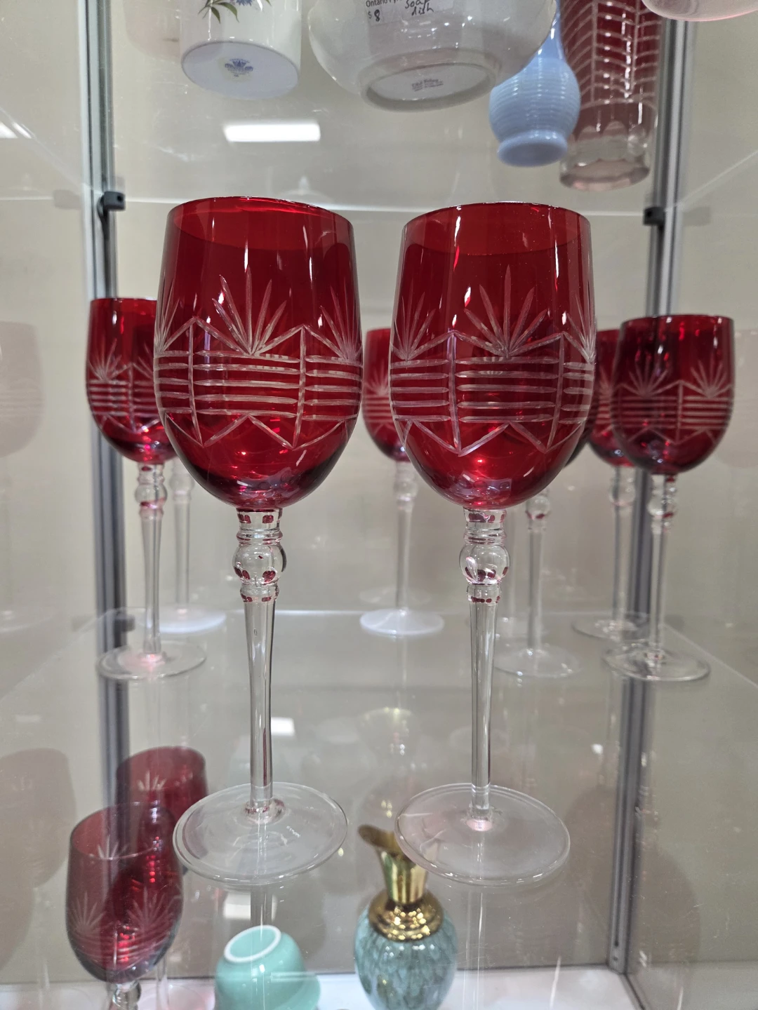 Set of 12 Red Etched Wine Glasses plus shaker - photo 2