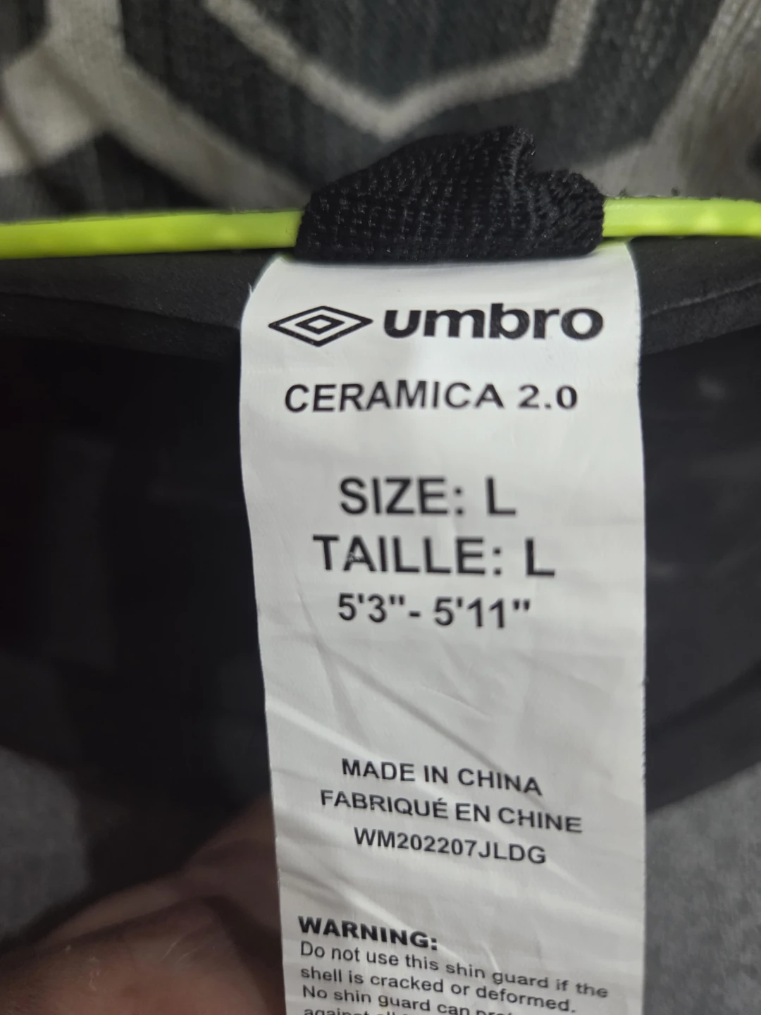 Umbro Soccer Shin Guards CERAMICA 2.0 Size L